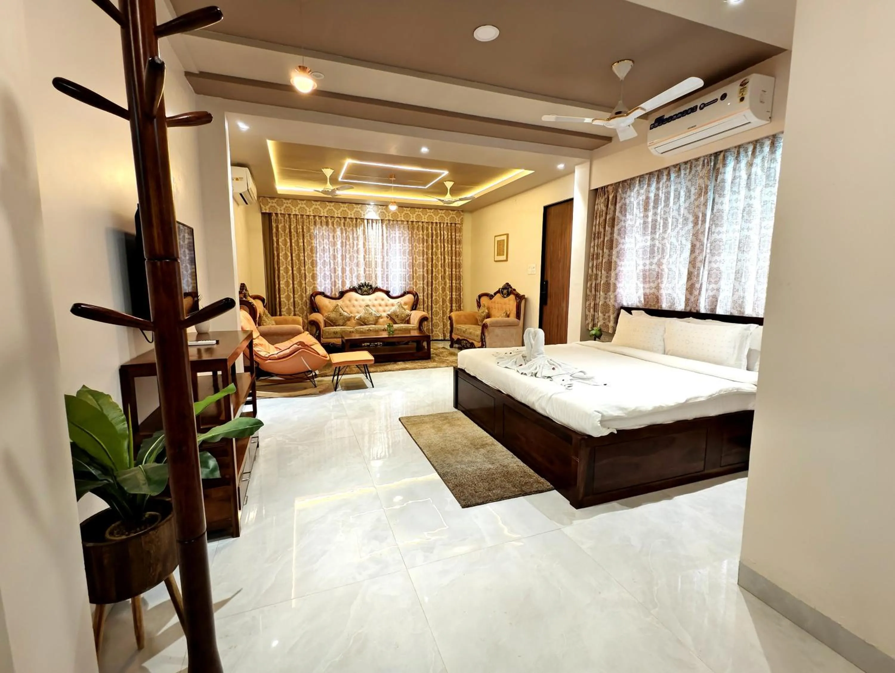 Bed in The Sky Imperial Sethji Ni Wadi