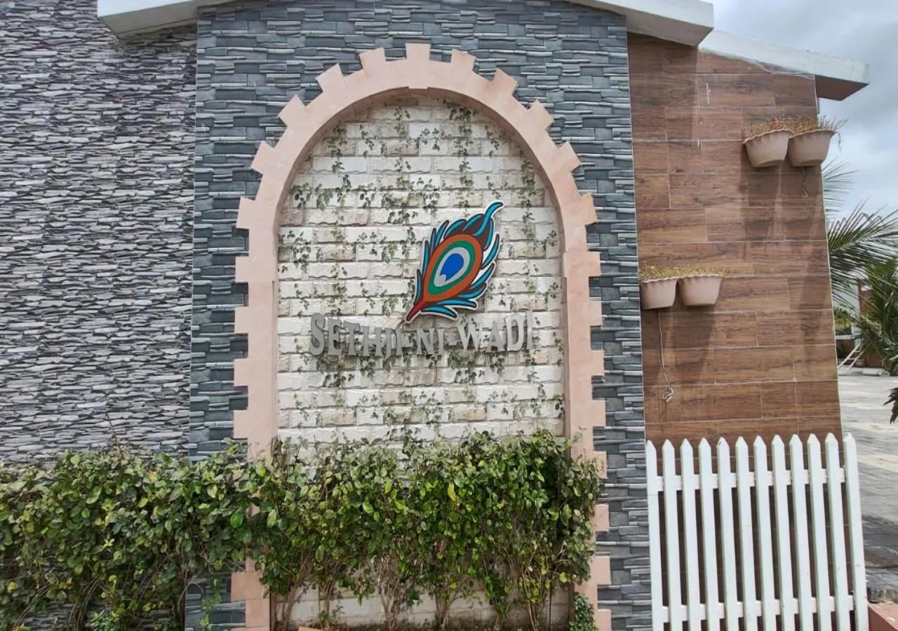 Landmark view in The Sky Imperial Sethji Ni Wadi