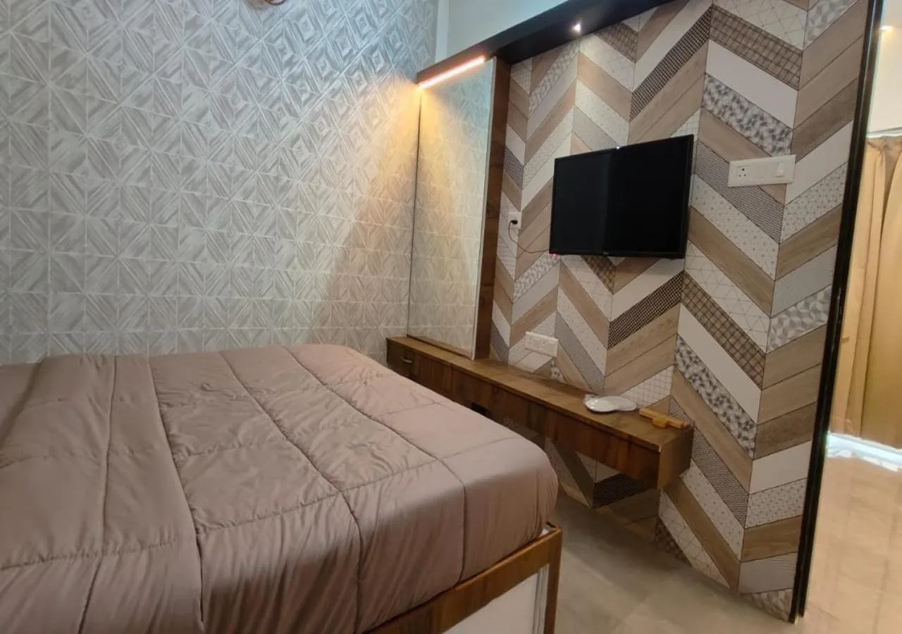 Bed in The Sky Imperial Sethji Ni Wadi