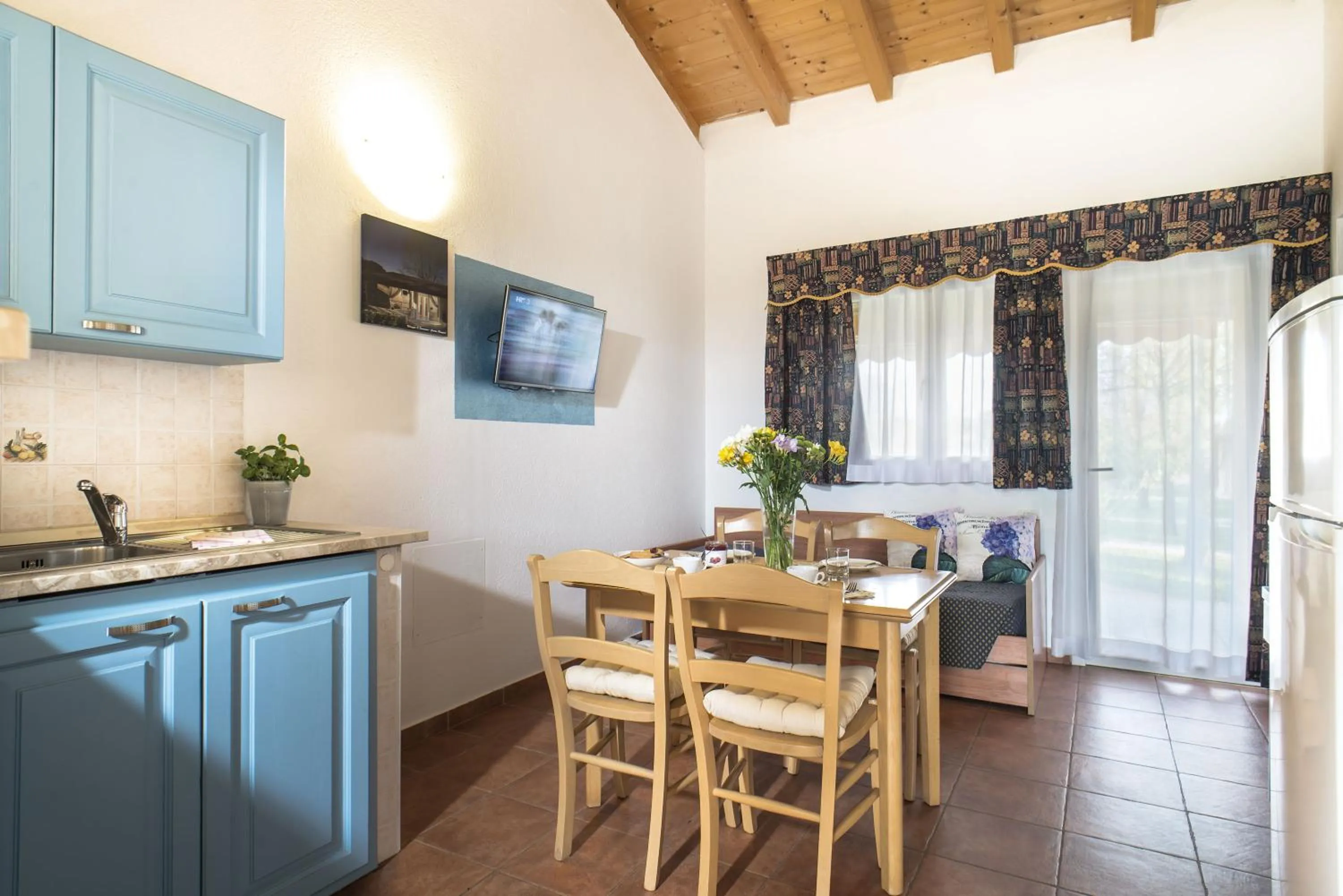 Dining area in Holiday Centre Bi village