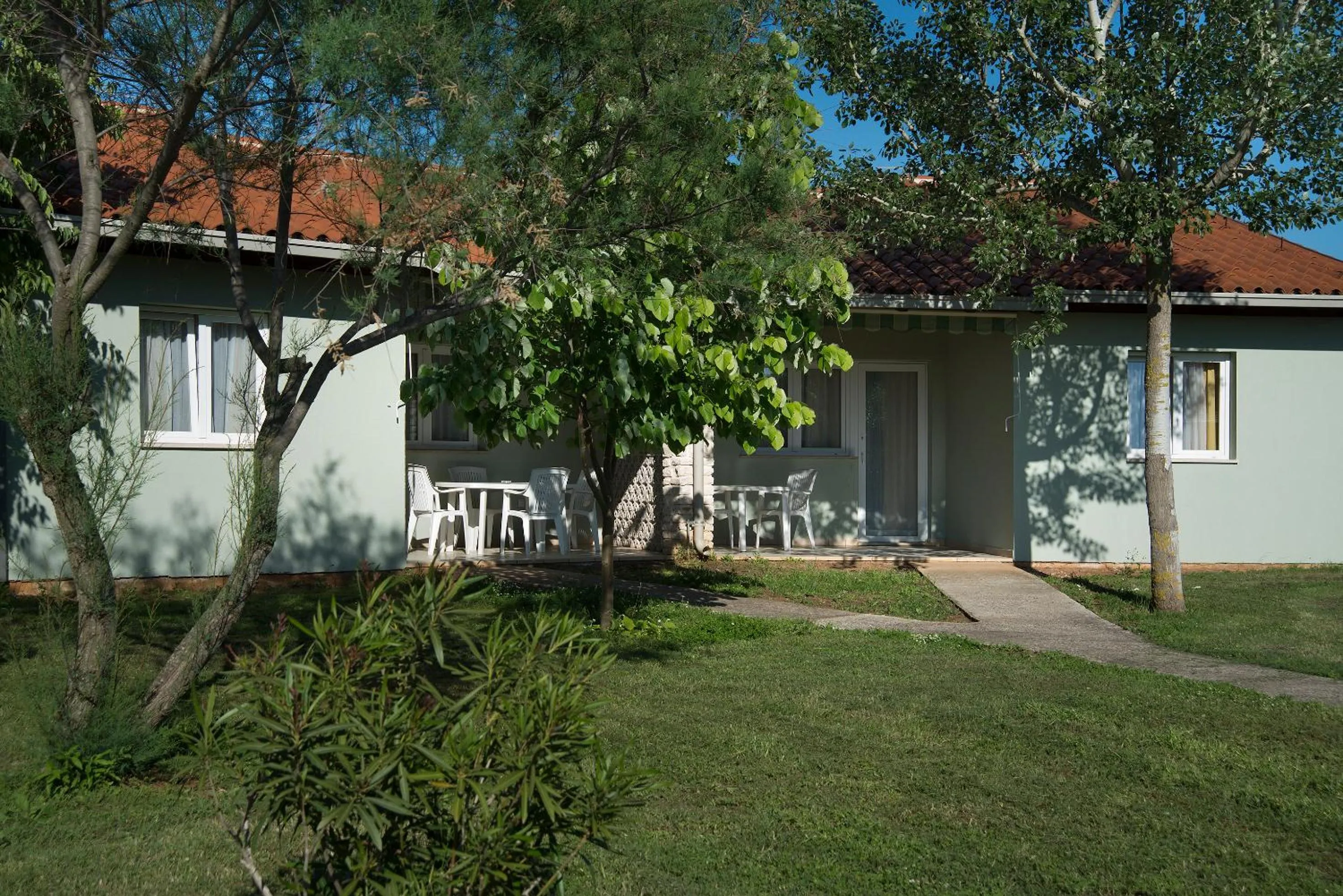 Photo of the whole room in Holiday Centre Bi village