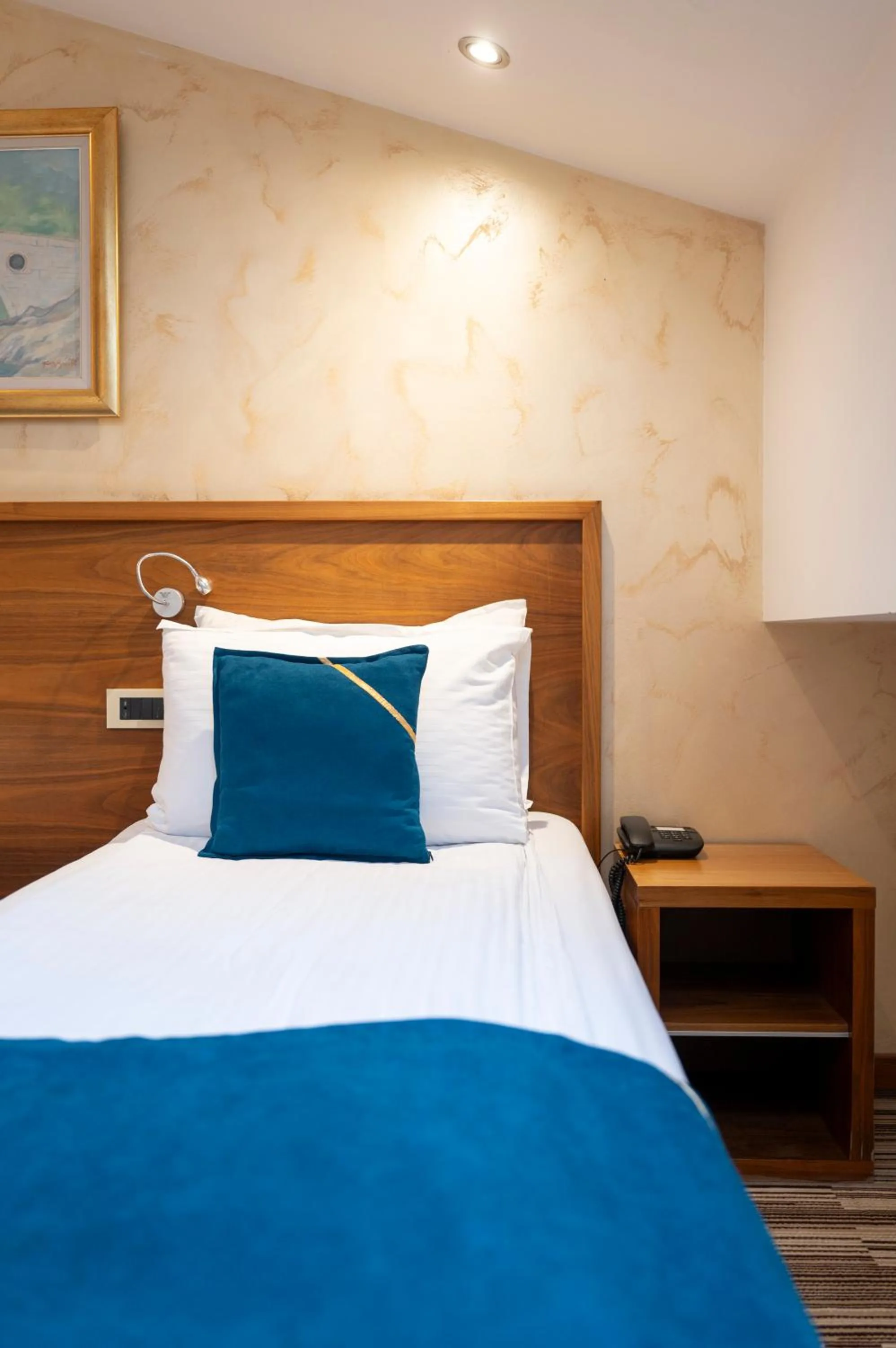 Bed in Hotel Bistrik City Center