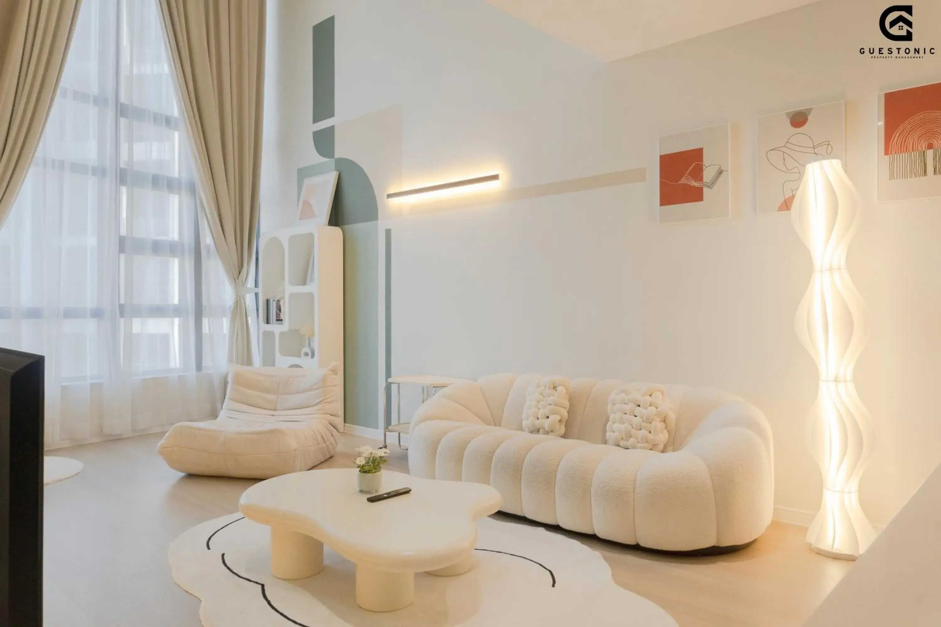 Living room in EkoCheras Cozy Suite by GUESTONIC Living room in EkoCheras Cozy Suite by GUESTONIC