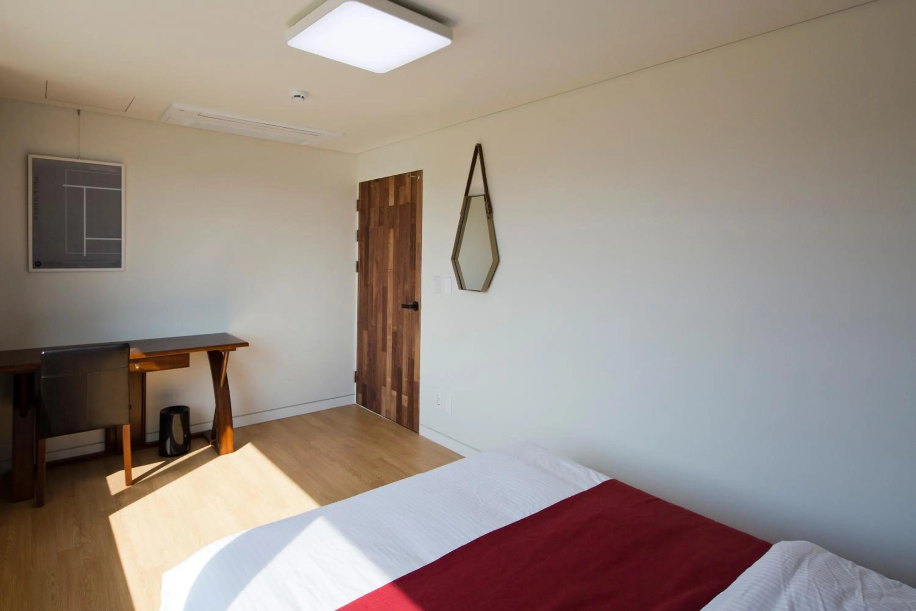 Bedroom, Bed in Jimi Stay