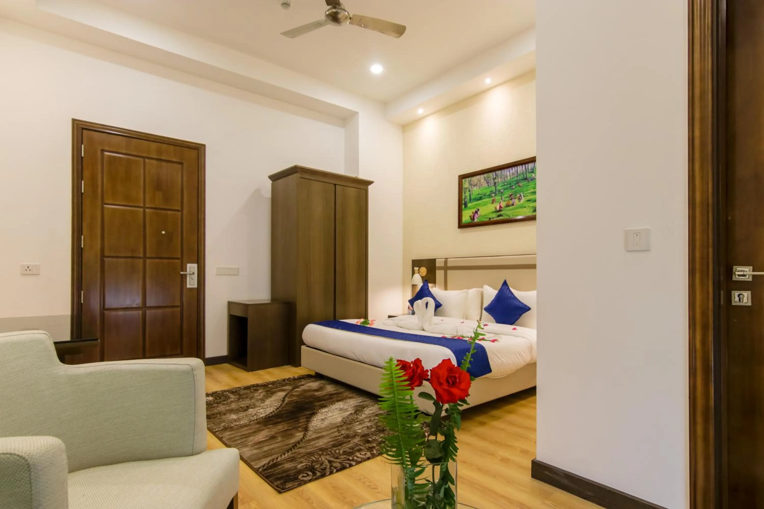 Bedroom, Bed in Dhauladhar Heights Resort