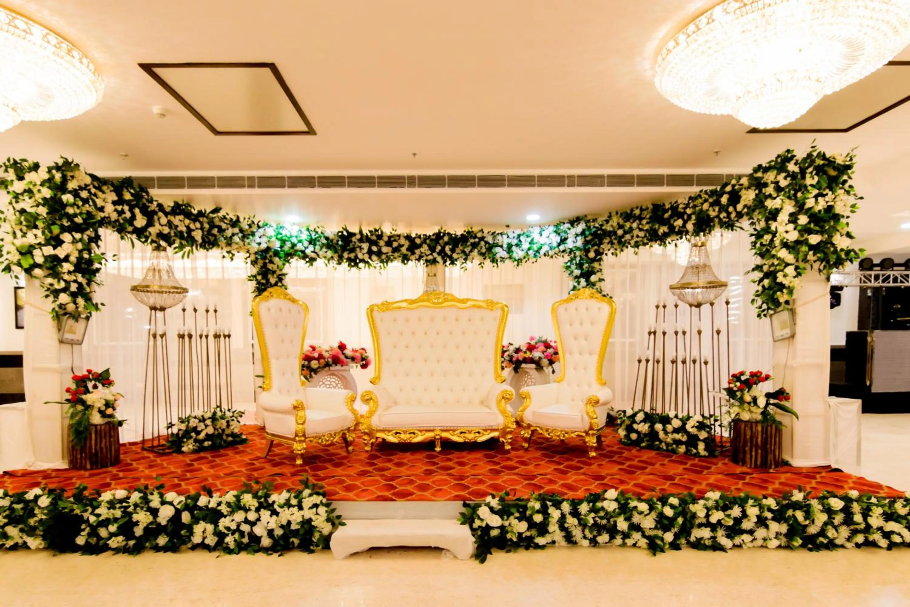 Banquet/Function facilities in Dhauladhar Heights Resort