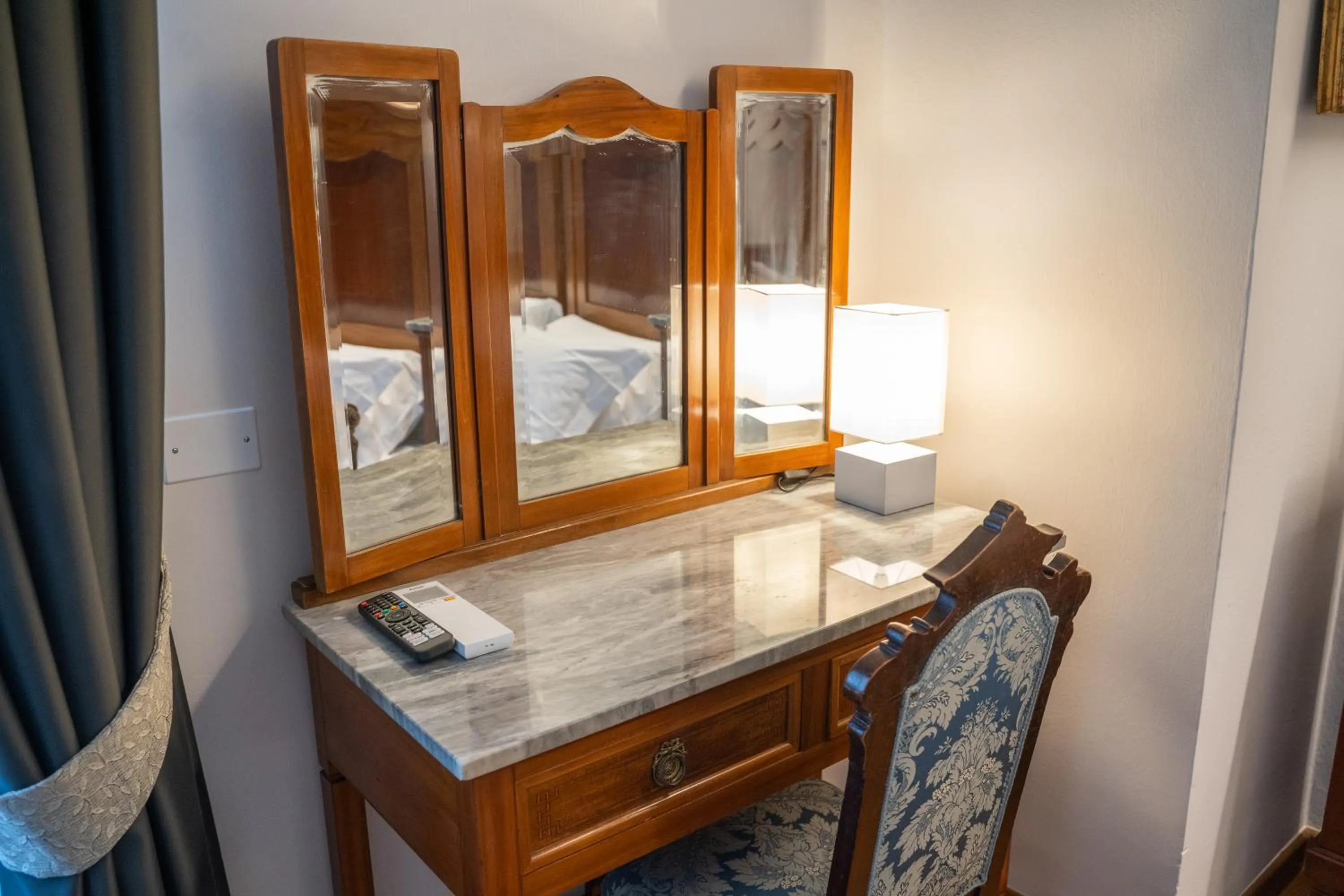 Decorative detail, Bed in Residenza degli Speziali