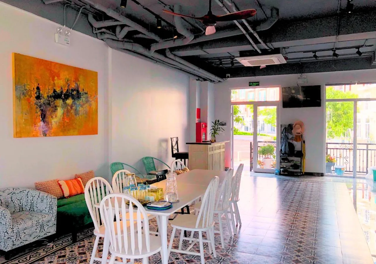 Communal lounge/ TV room in Moonlight Hotel Phu Quoc