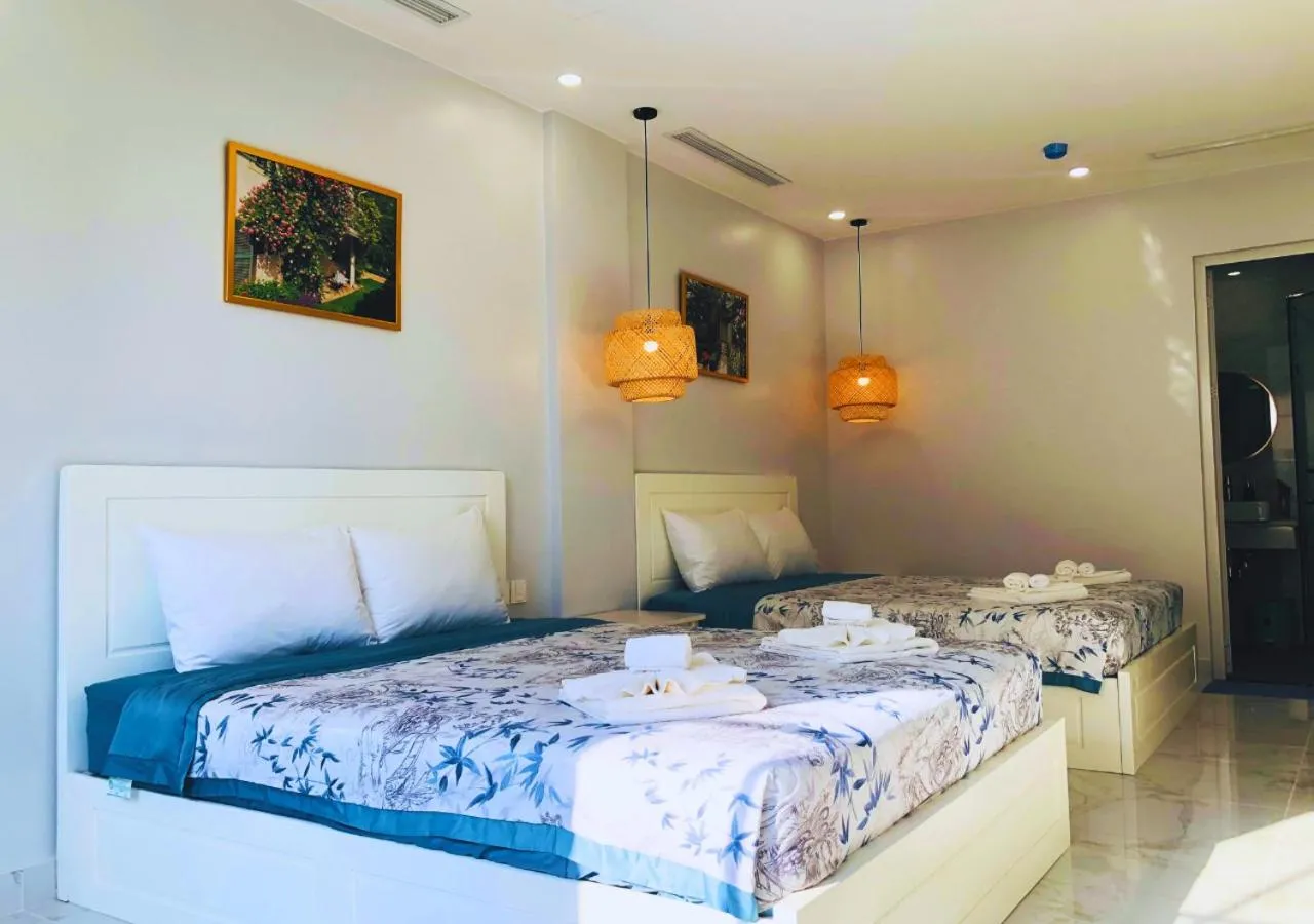 Bed in Moonlight Hotel Phu Quoc