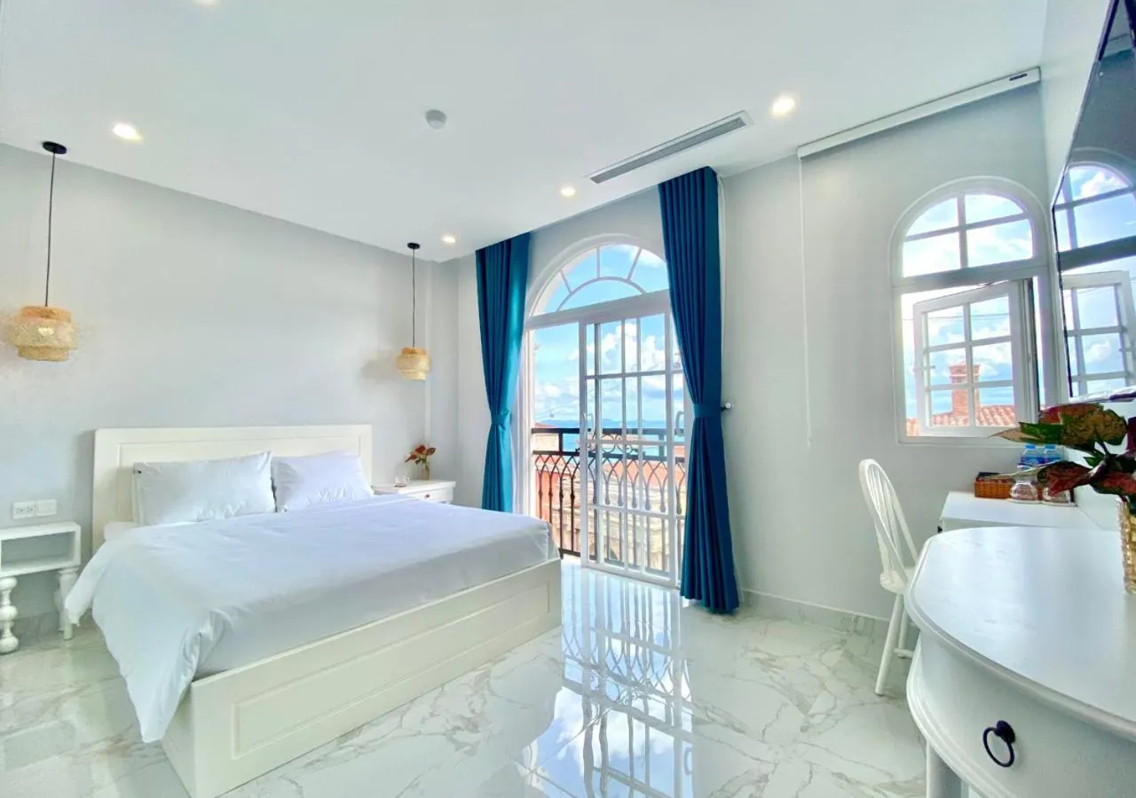Bed in Moonlight Hotel Phu Quoc