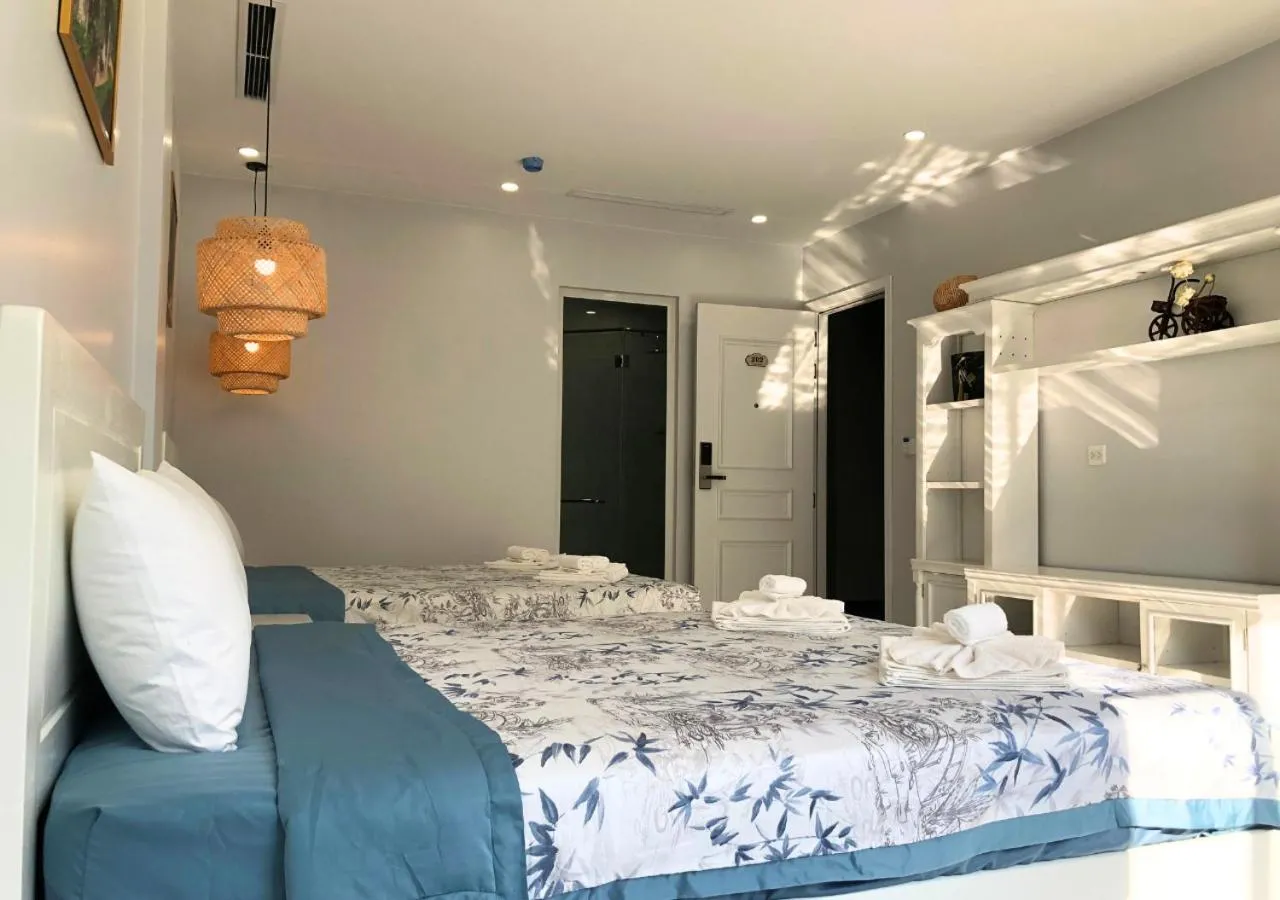 Bed in Moonlight Hotel Phu Quoc