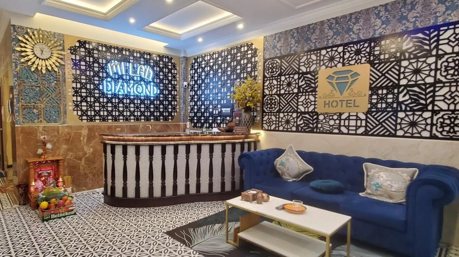 Seating area in Milan Diamond Hotel