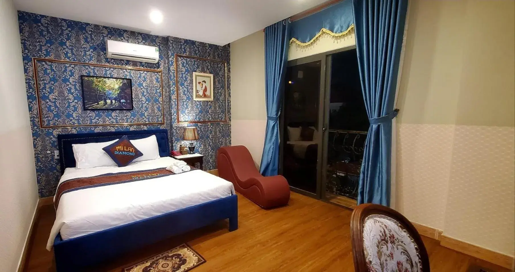 Photo of the whole room, Bed in Milan Diamond Hotel Photo of the whole room, Bed in Milan Diamond Hotel