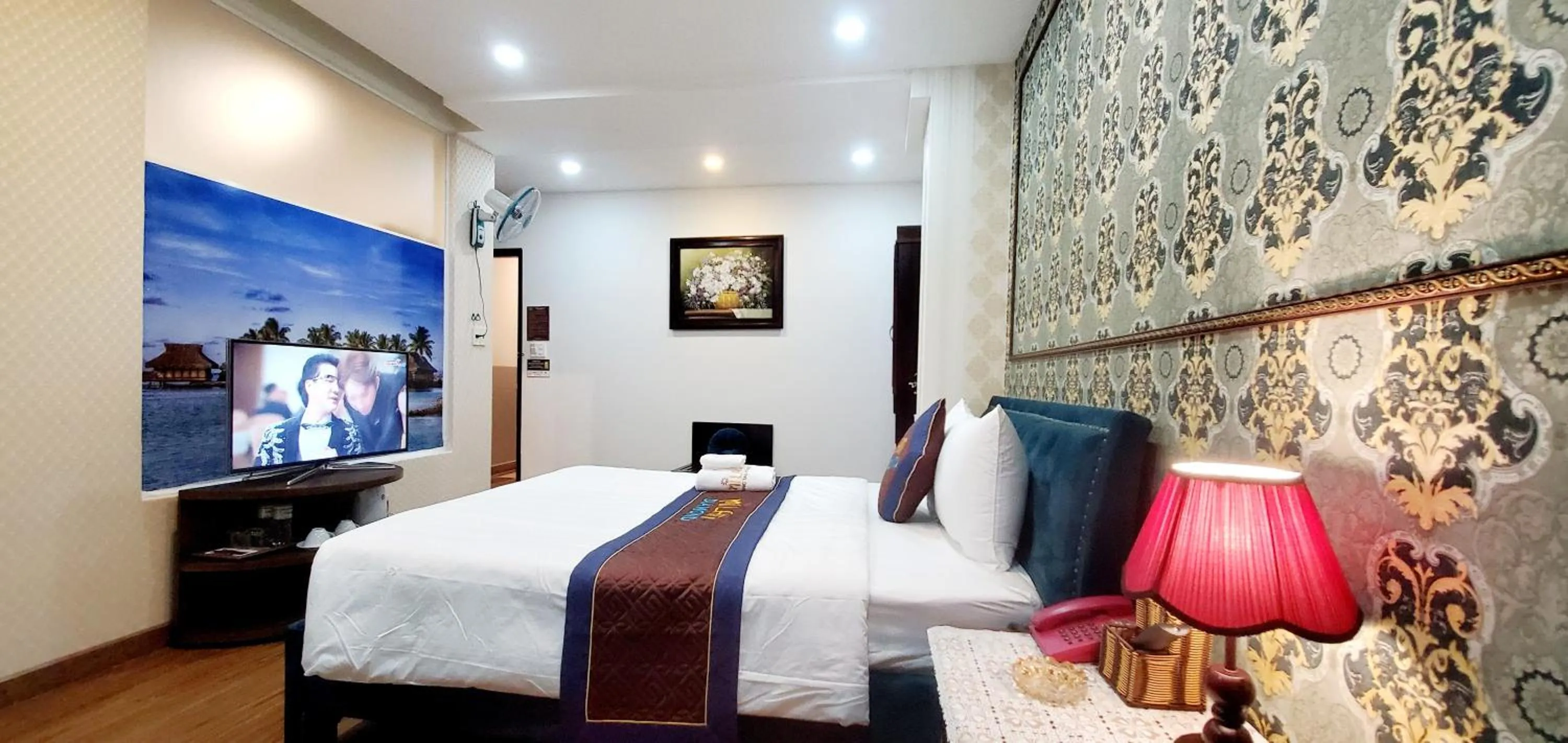 Photo of the whole room, Bed in Milan Diamond Hotel