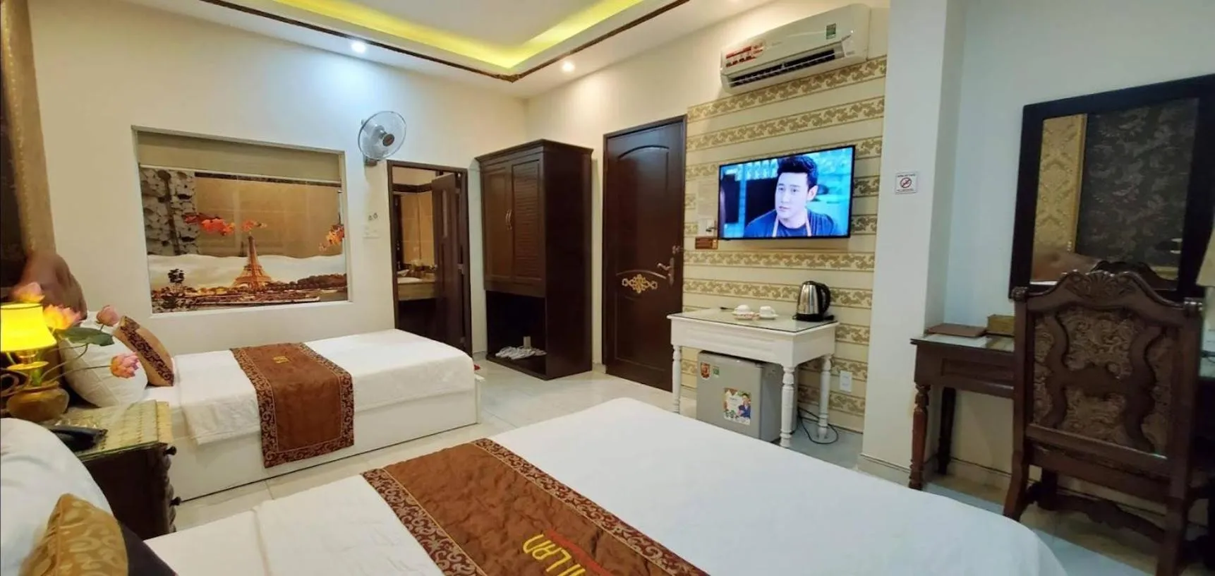 Photo of the whole room, Bed in Milan Corner Hotel