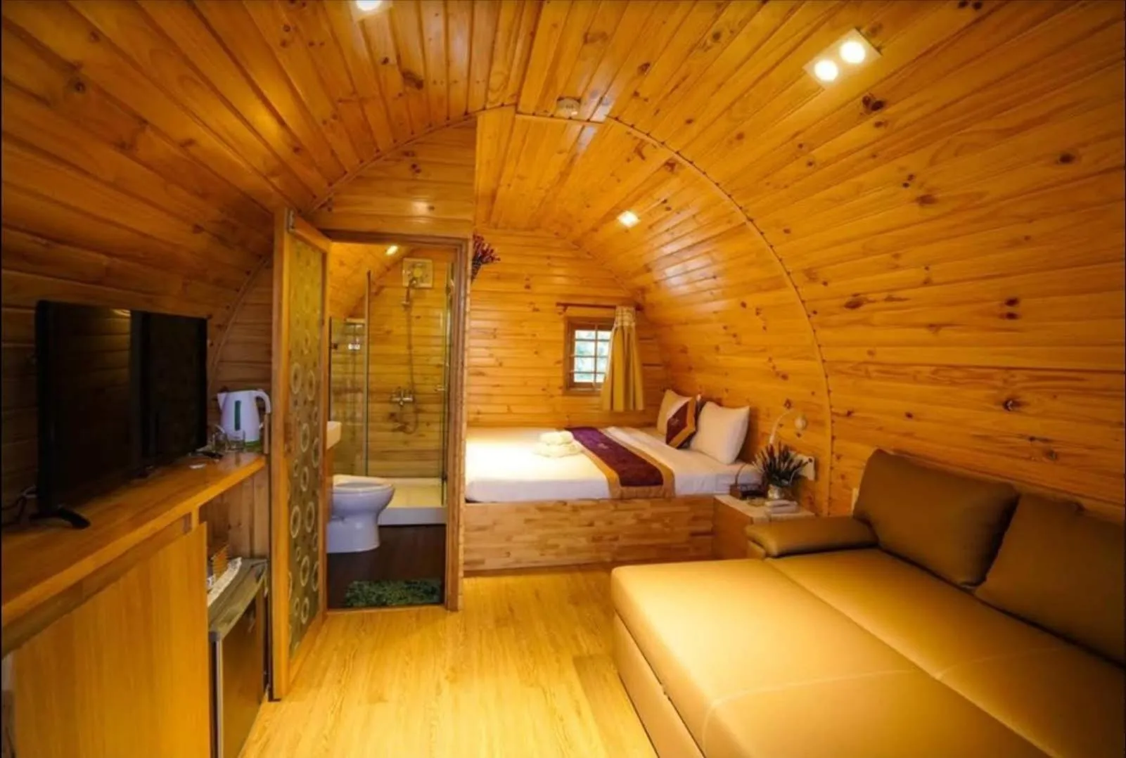 Photo of the whole room, Bed in Milan Corner Hotel