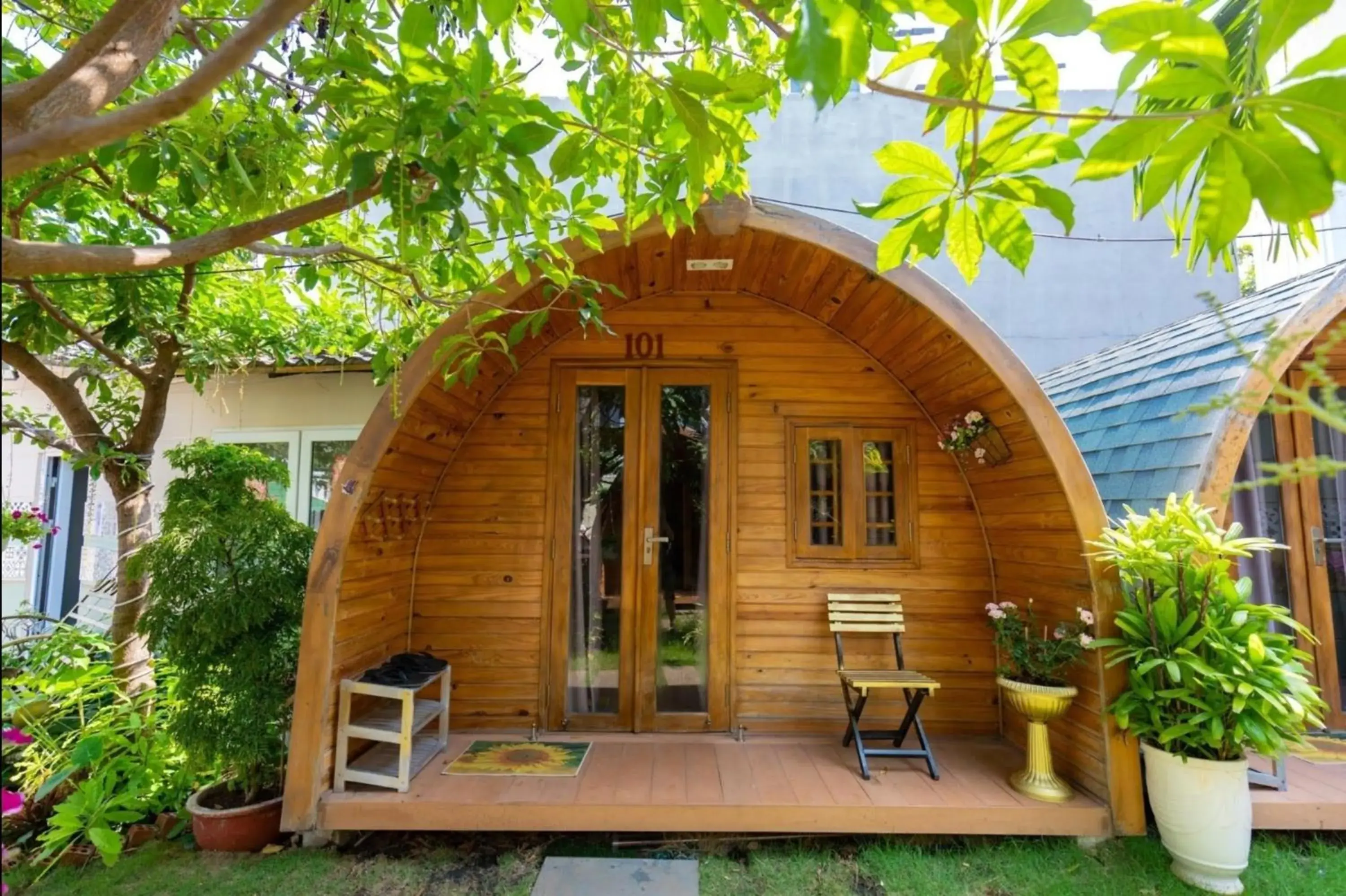 Garden view in Milan Corner Hotel Garden view in Milan Corner Hotel