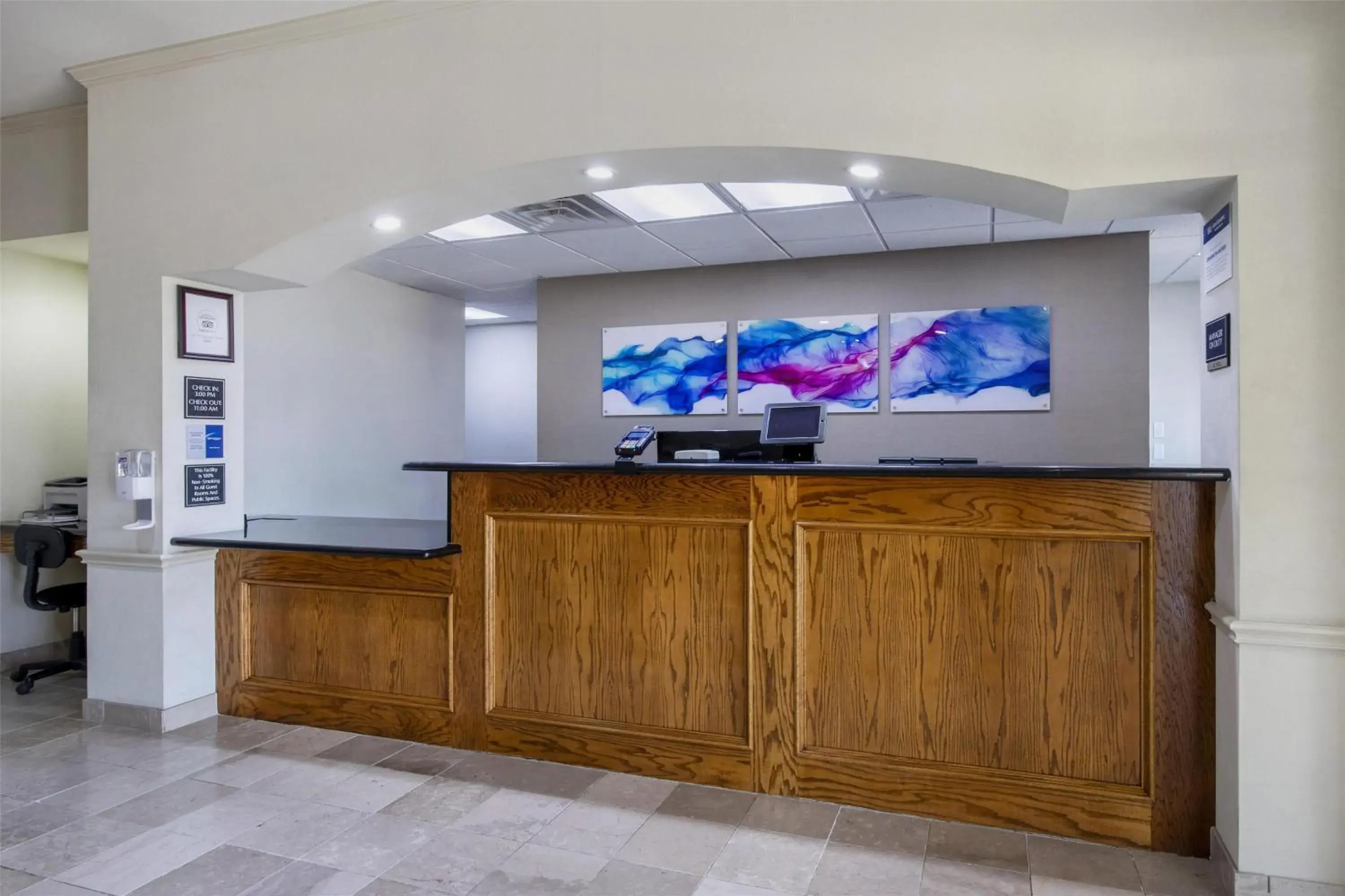 Lobby or reception in Best Western Limestone Inn and Suites Lobby or reception in Best Western Limestone Inn and Suites