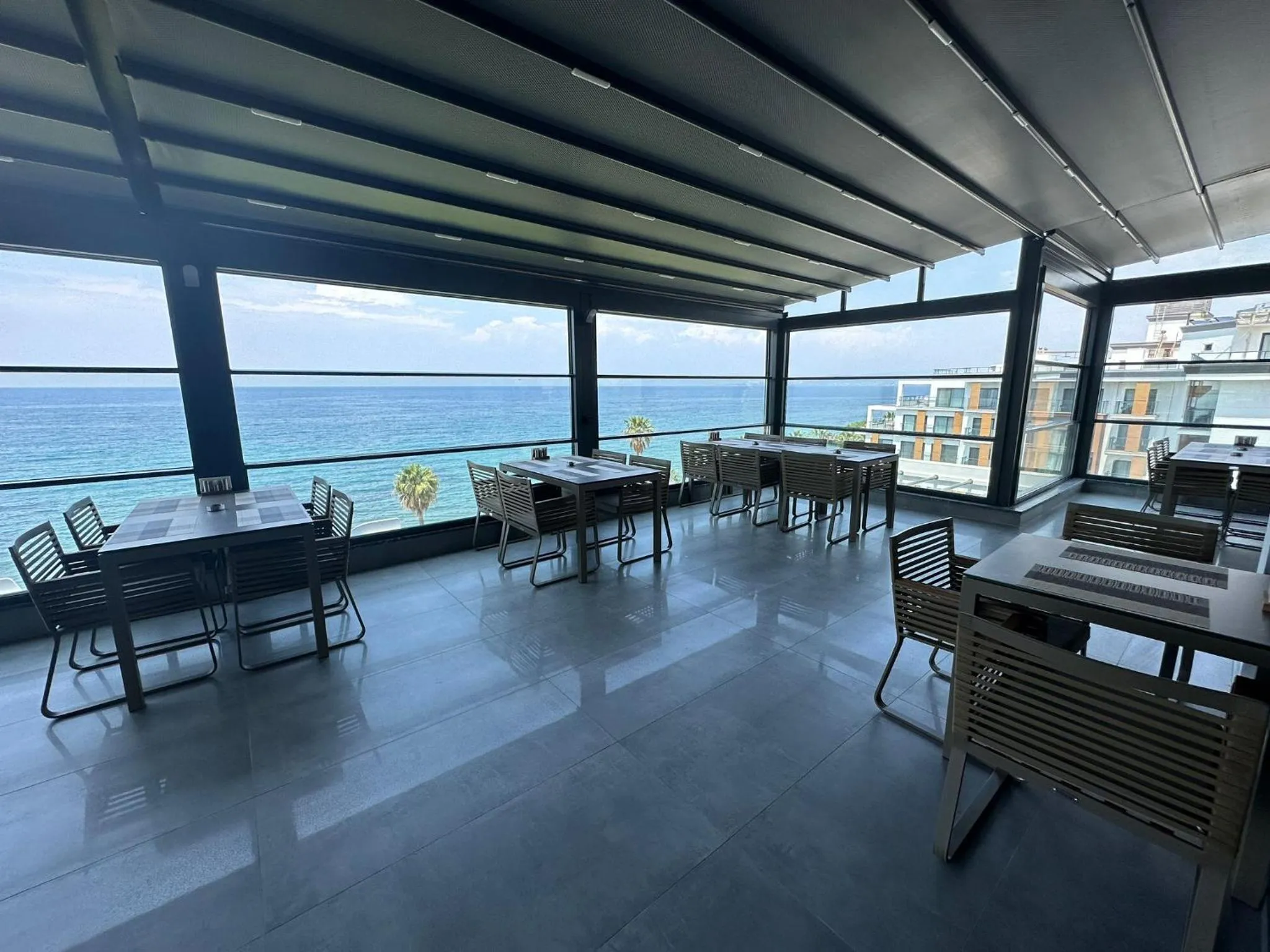 Restaurant/places to eat in Artan Suites Tatil Evleri