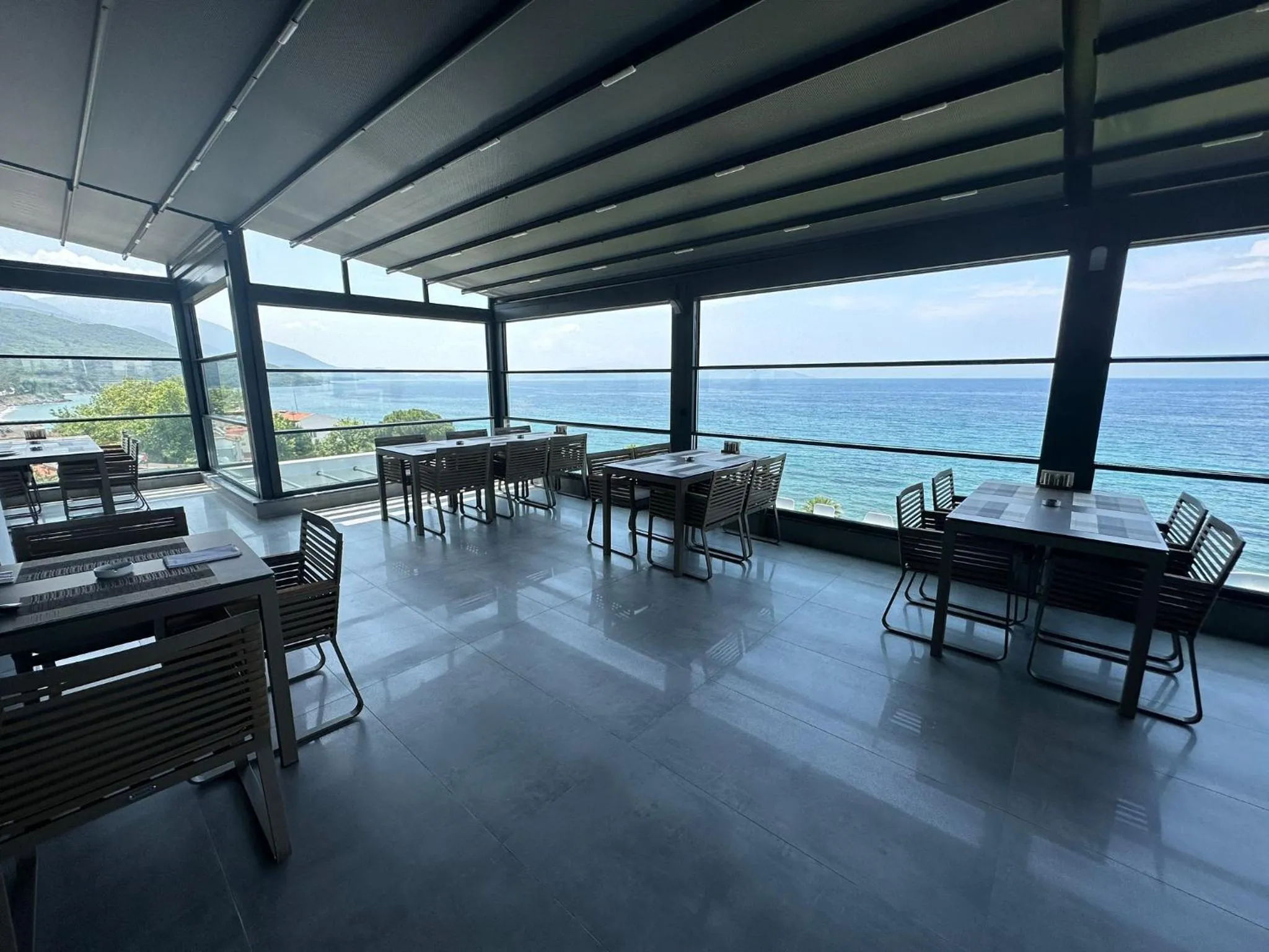 Restaurant/places to eat in Artan Suites Tatil Evleri