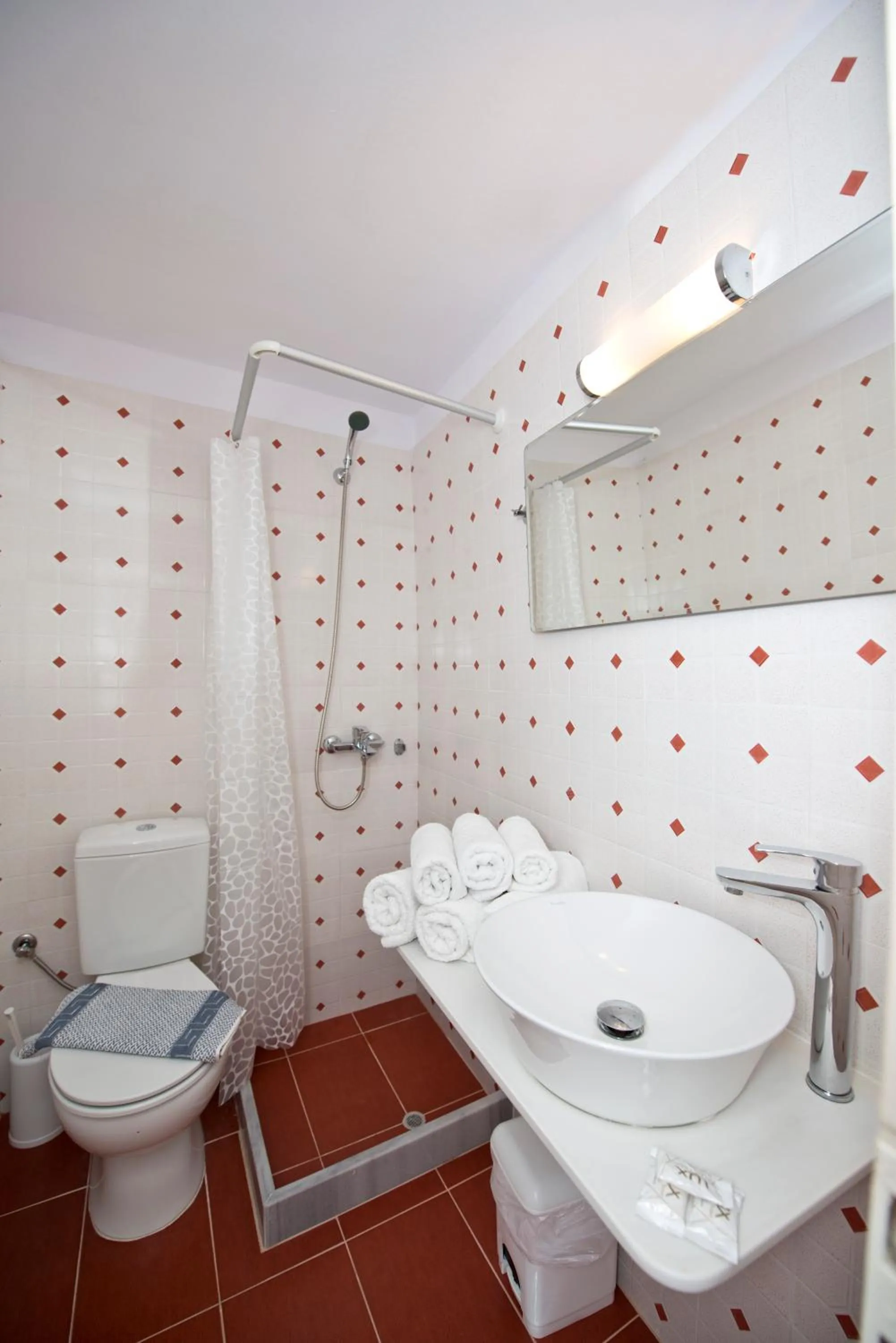 Bathroom in Karboni Hotel