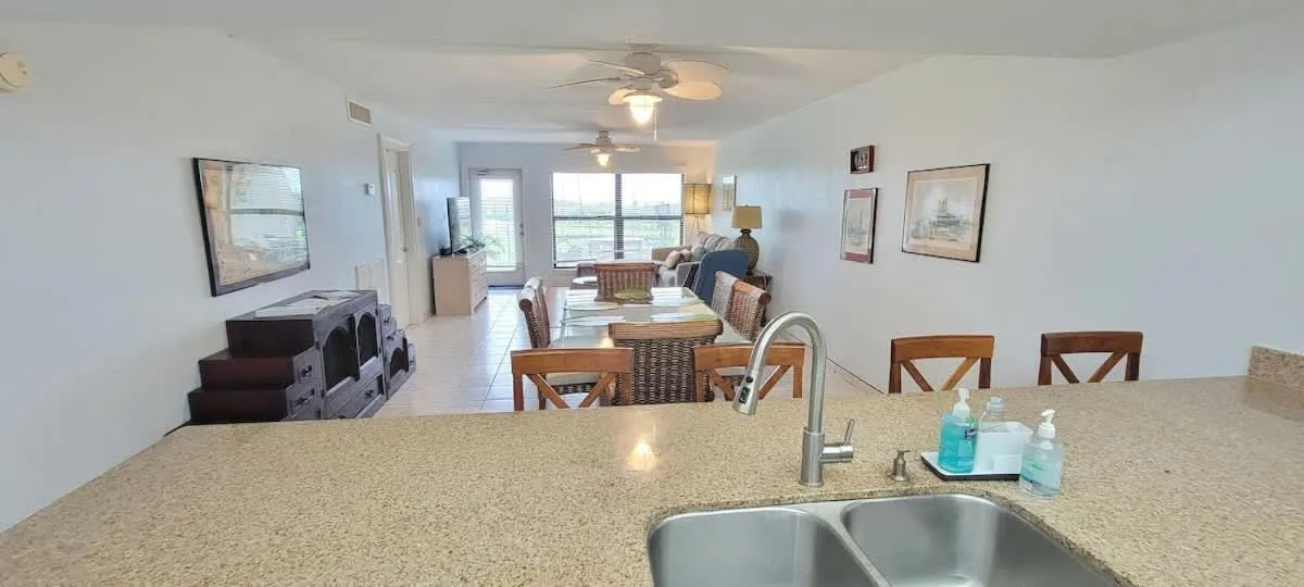 Dining area in Saida Towers II #104