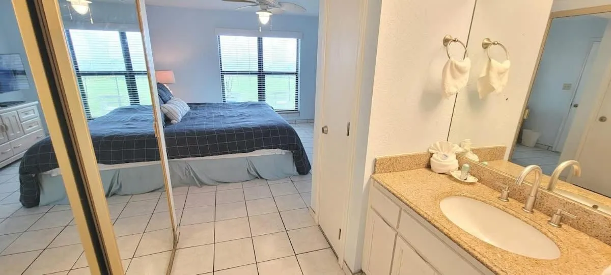 Bed in Saida Towers II #104