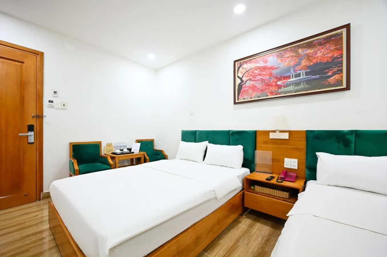Photo of the whole room, Bed in Vivian Airport Hotel Saigon Photo of the whole room, Bed in Vivian Airport Hotel Saigon