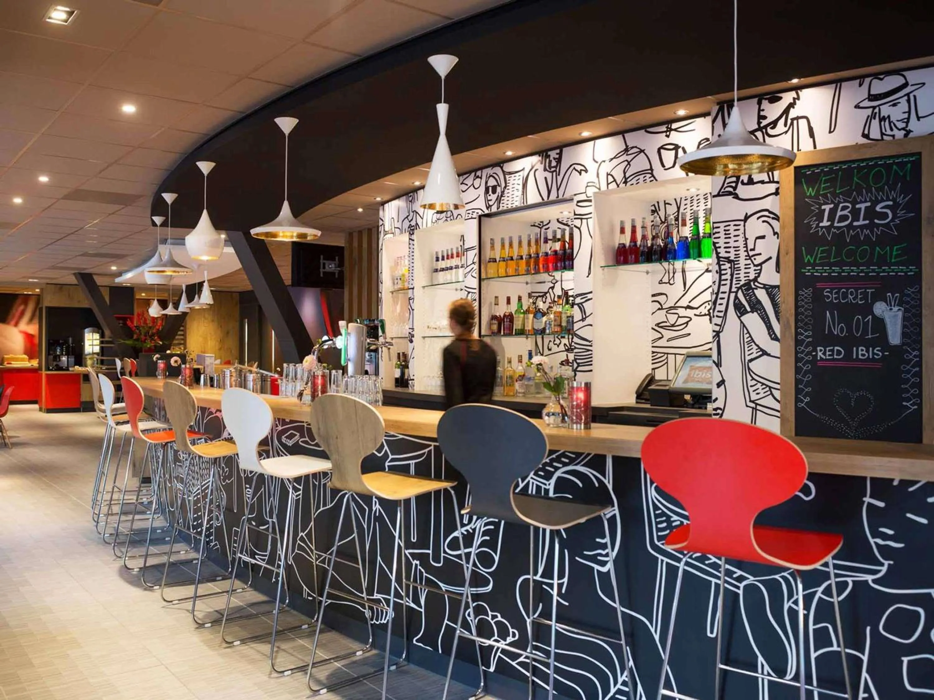 Lounge or bar in ibis Rotterdam City Centre