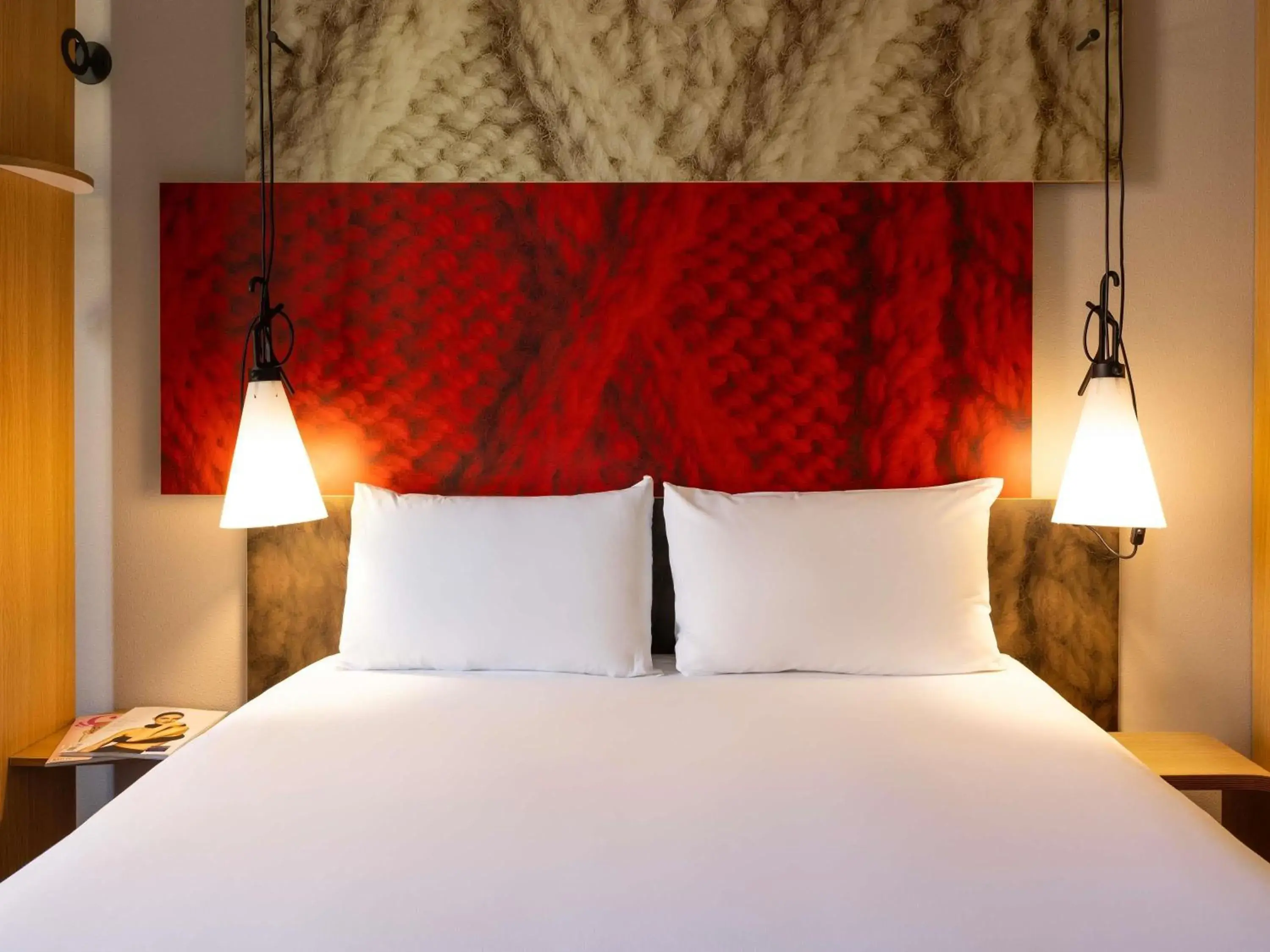 Bedroom, Bed in ibis Rotterdam City Centre Bedroom, Bed in ibis Rotterdam City Centre