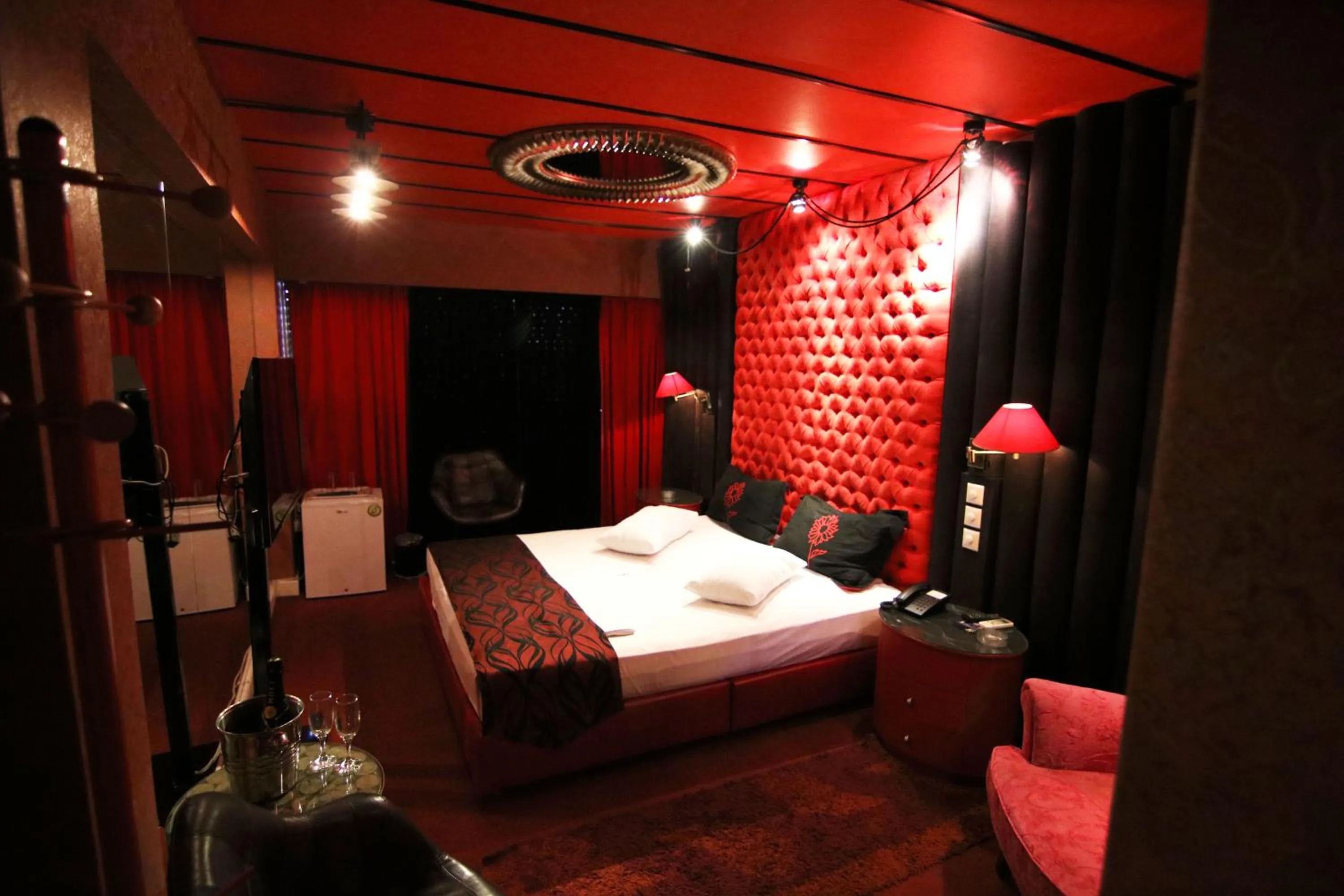 Bed in The Crystal Blue Hotel