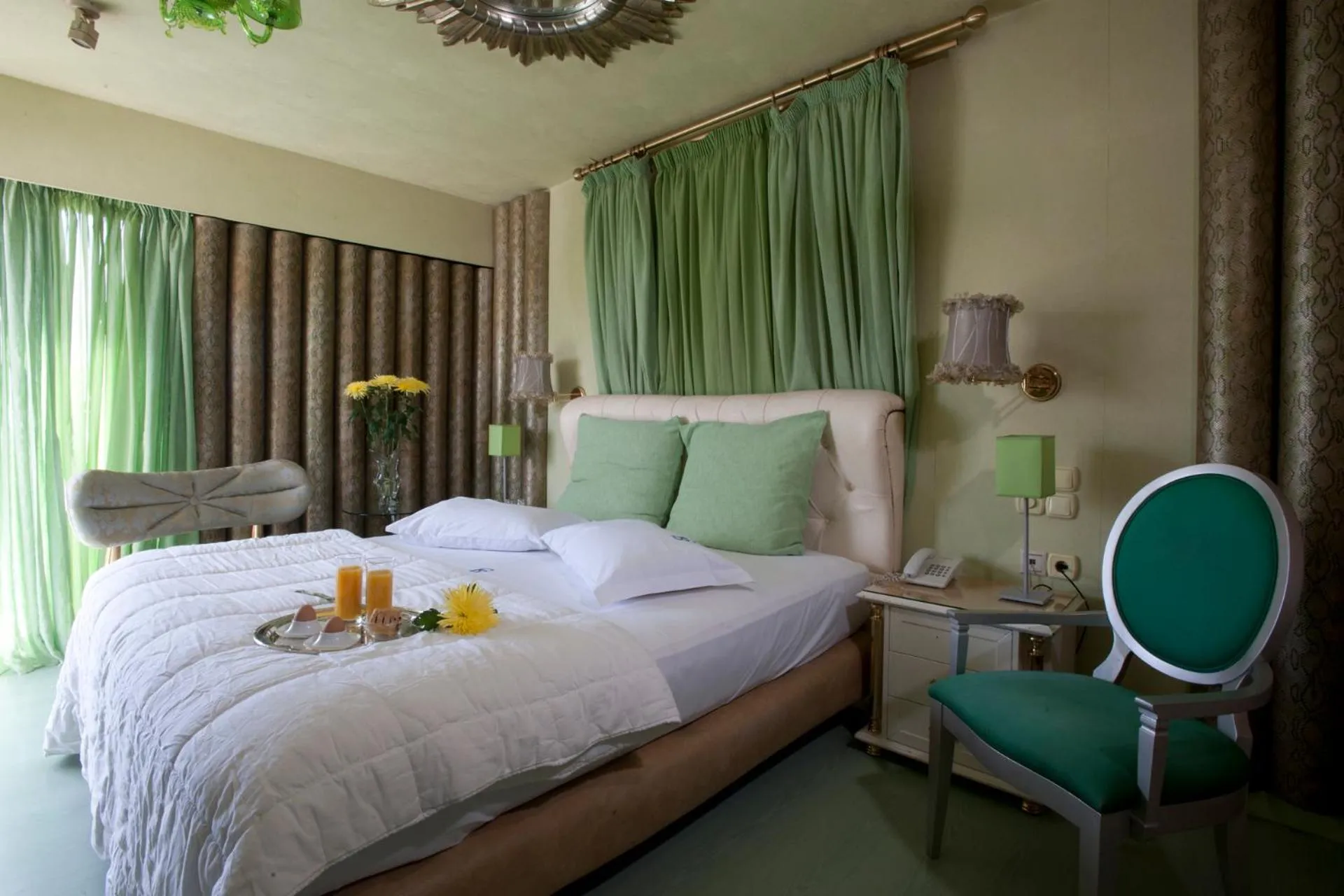 Bedroom, Bed in The Crystal Blue Hotel