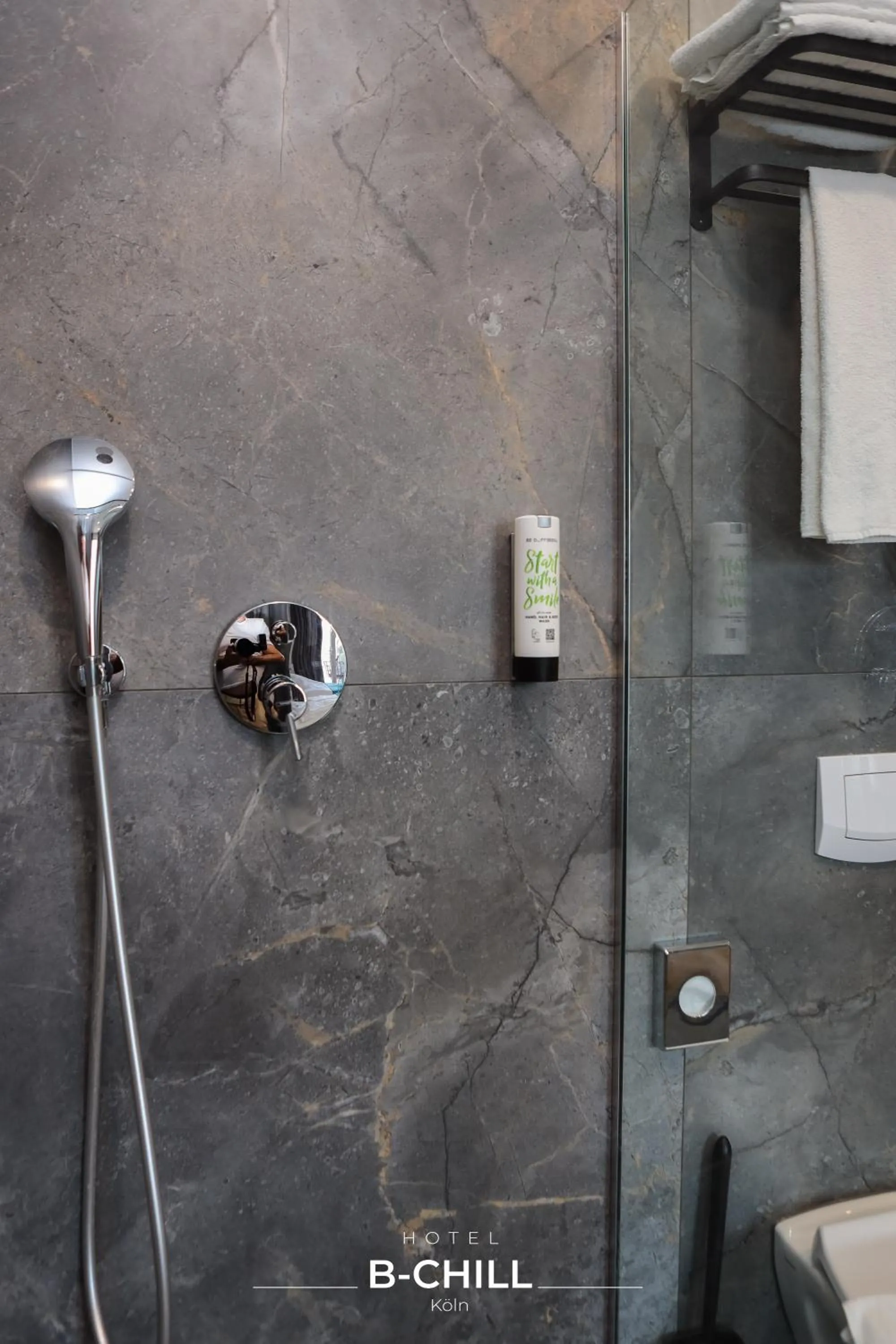 Shower in B-Chill Cologne