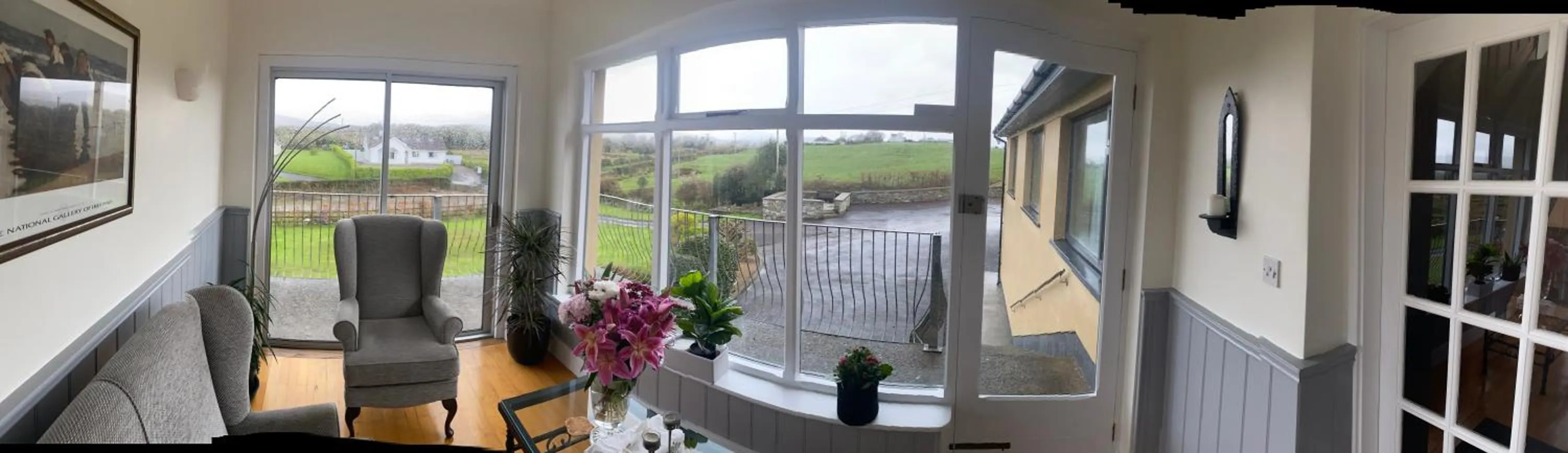 Facade/entrance in La Mirage B&B