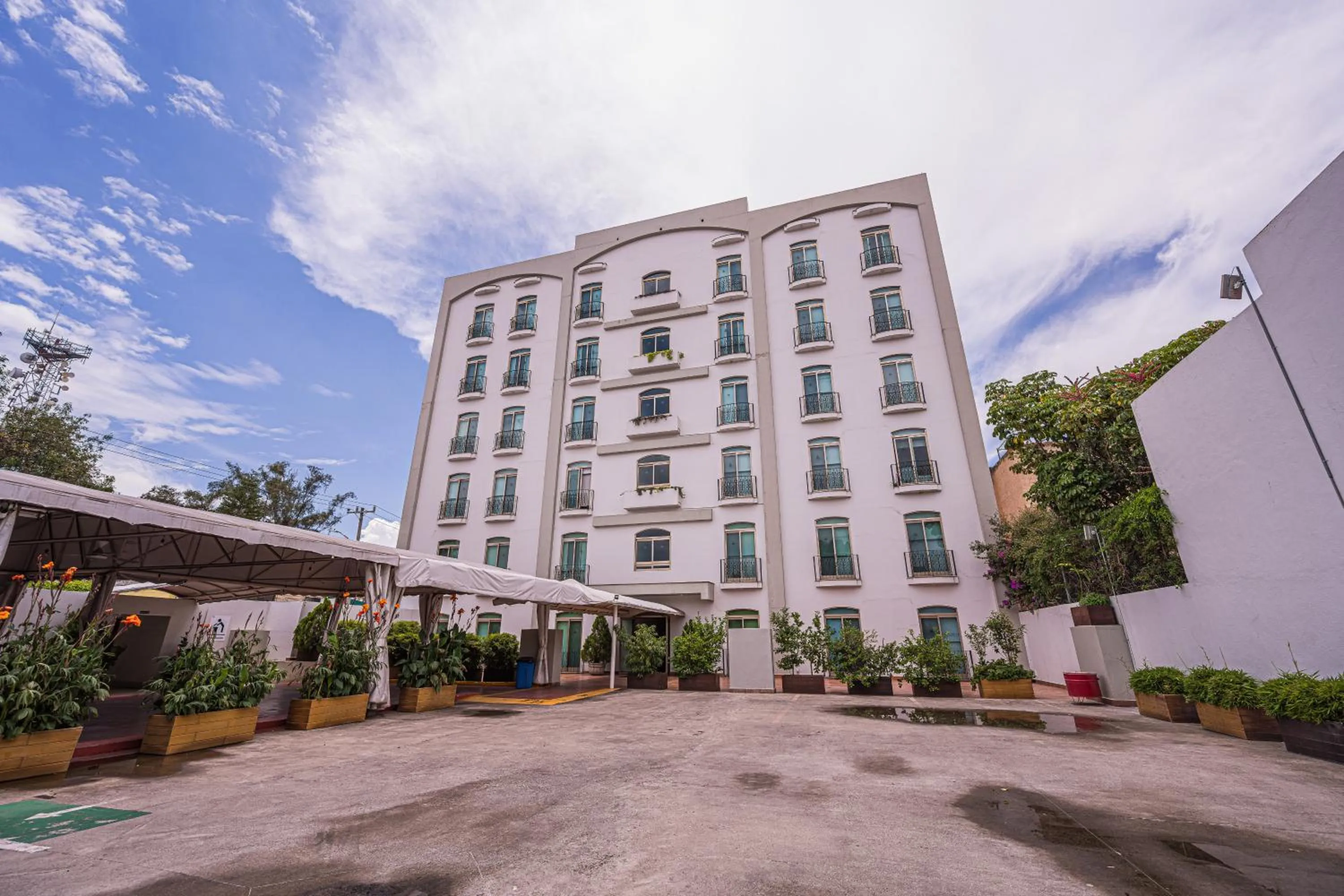 Inner courtyard view in HG Hotel