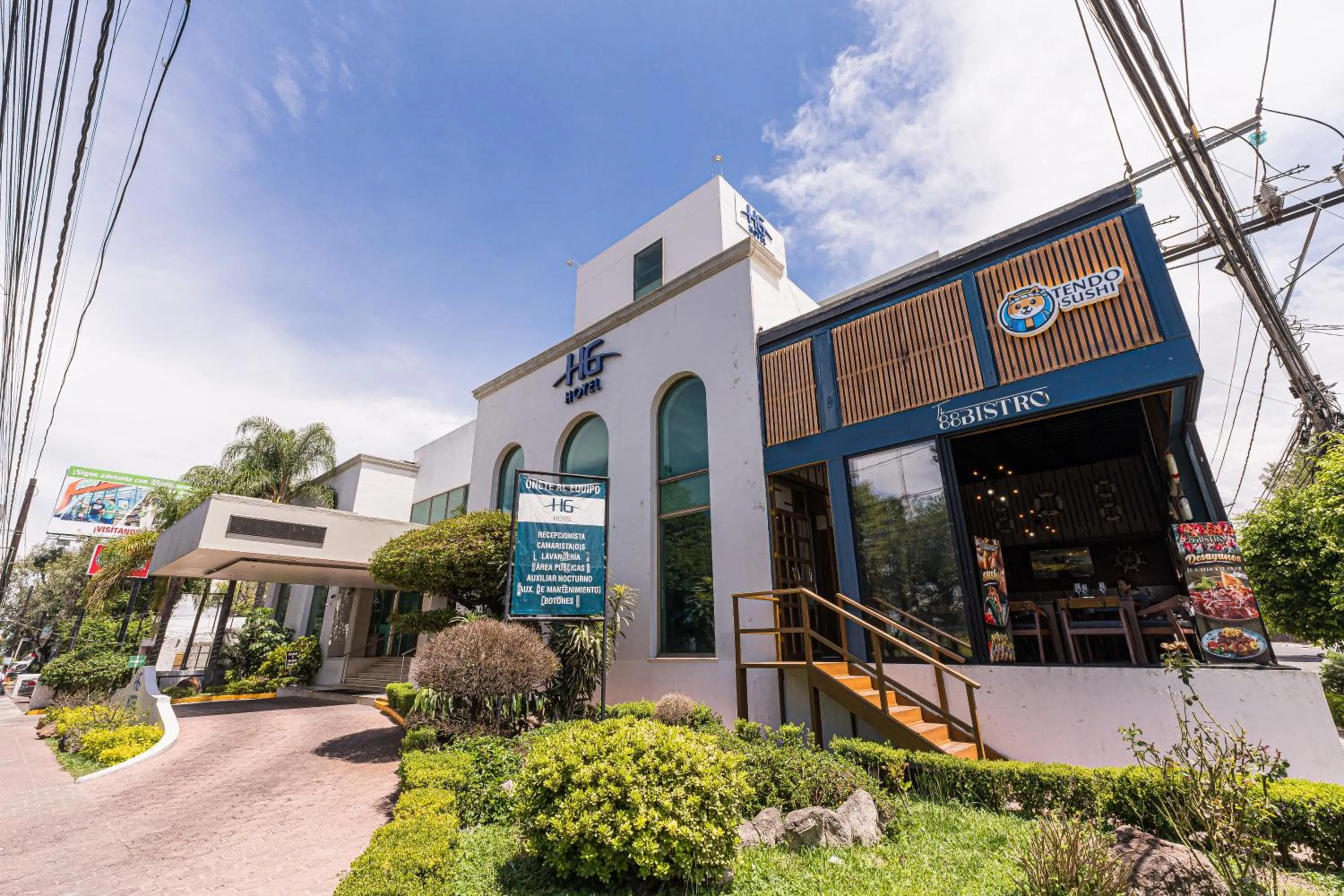 Facade/entrance in HG Hotel