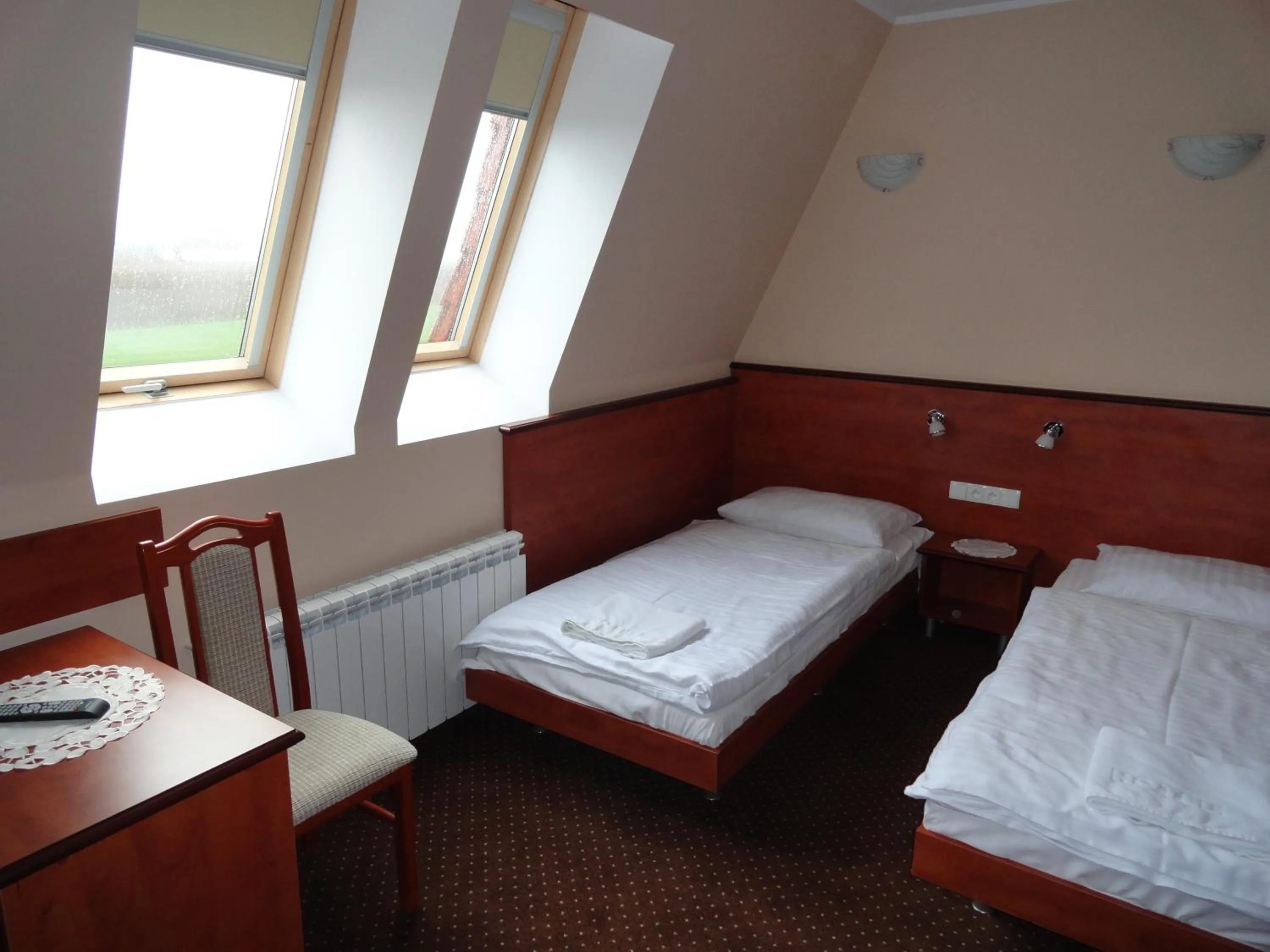 Bedroom, Bed in Hotel Wielkopolanka