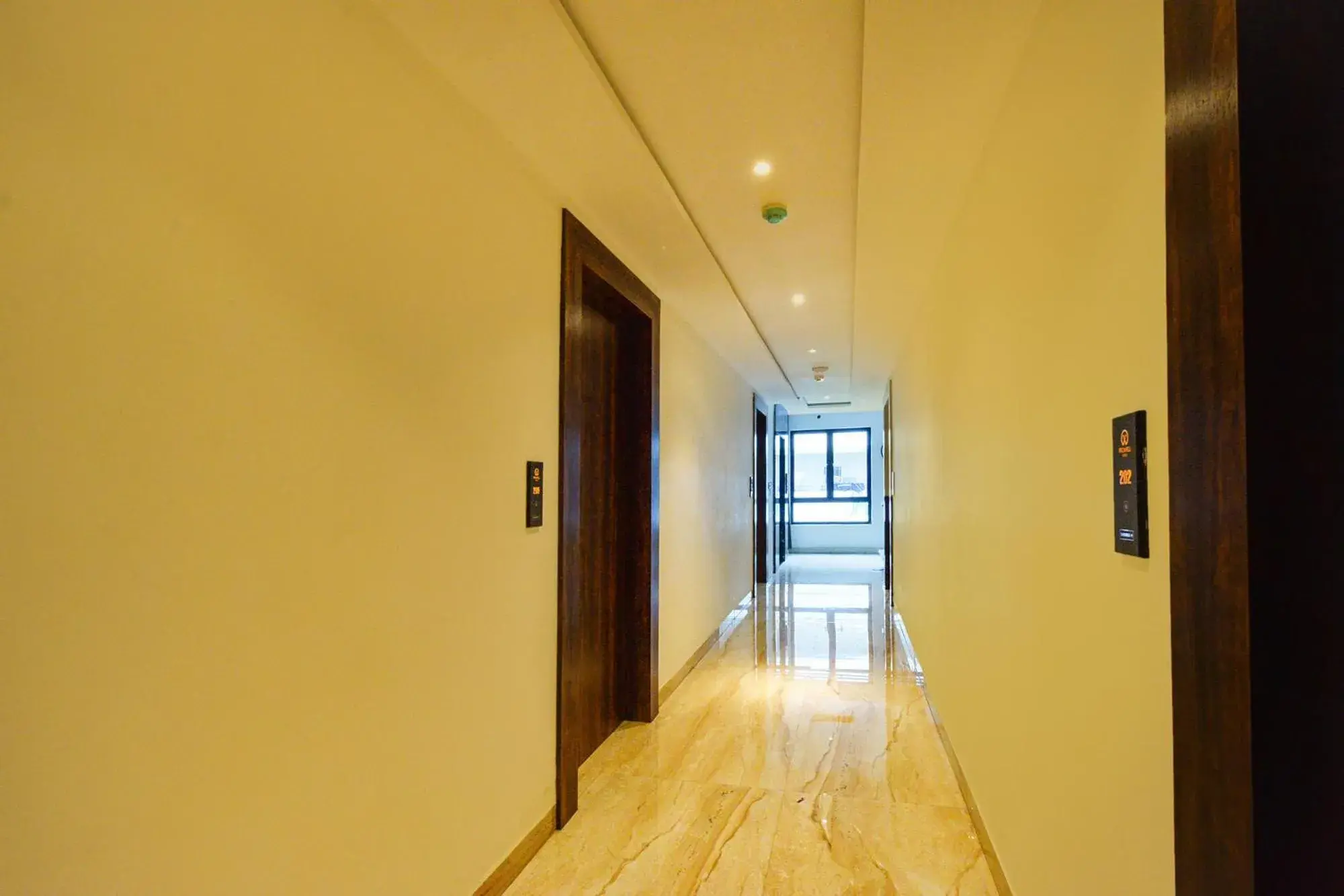 Lobby or reception in FabHotel Prime Prowell Apex Lobby or reception in FabHotel Prime Prowell Apex