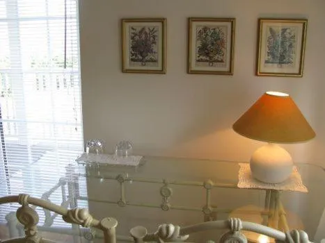 Decorative detail in Tulloch Inn & Gifts