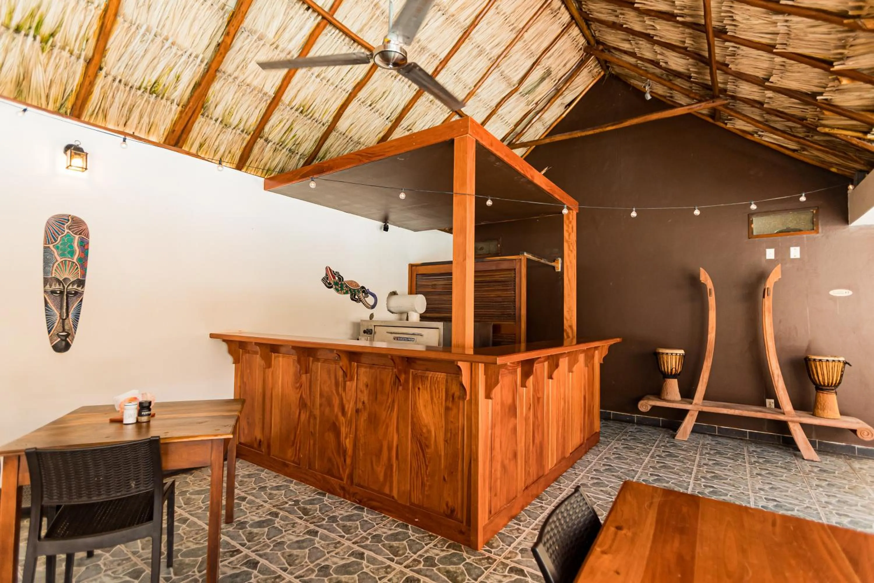 Restaurant/places to eat in Hidden Jewel Boutique Hotel