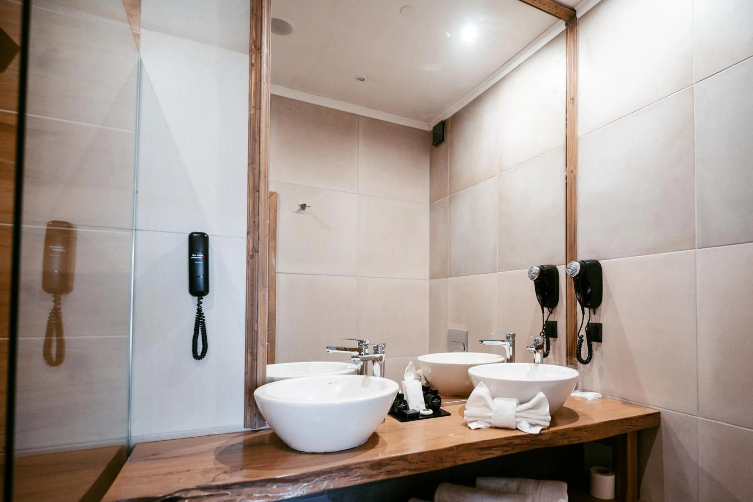 Shower in Grande Vista Resort & Spa