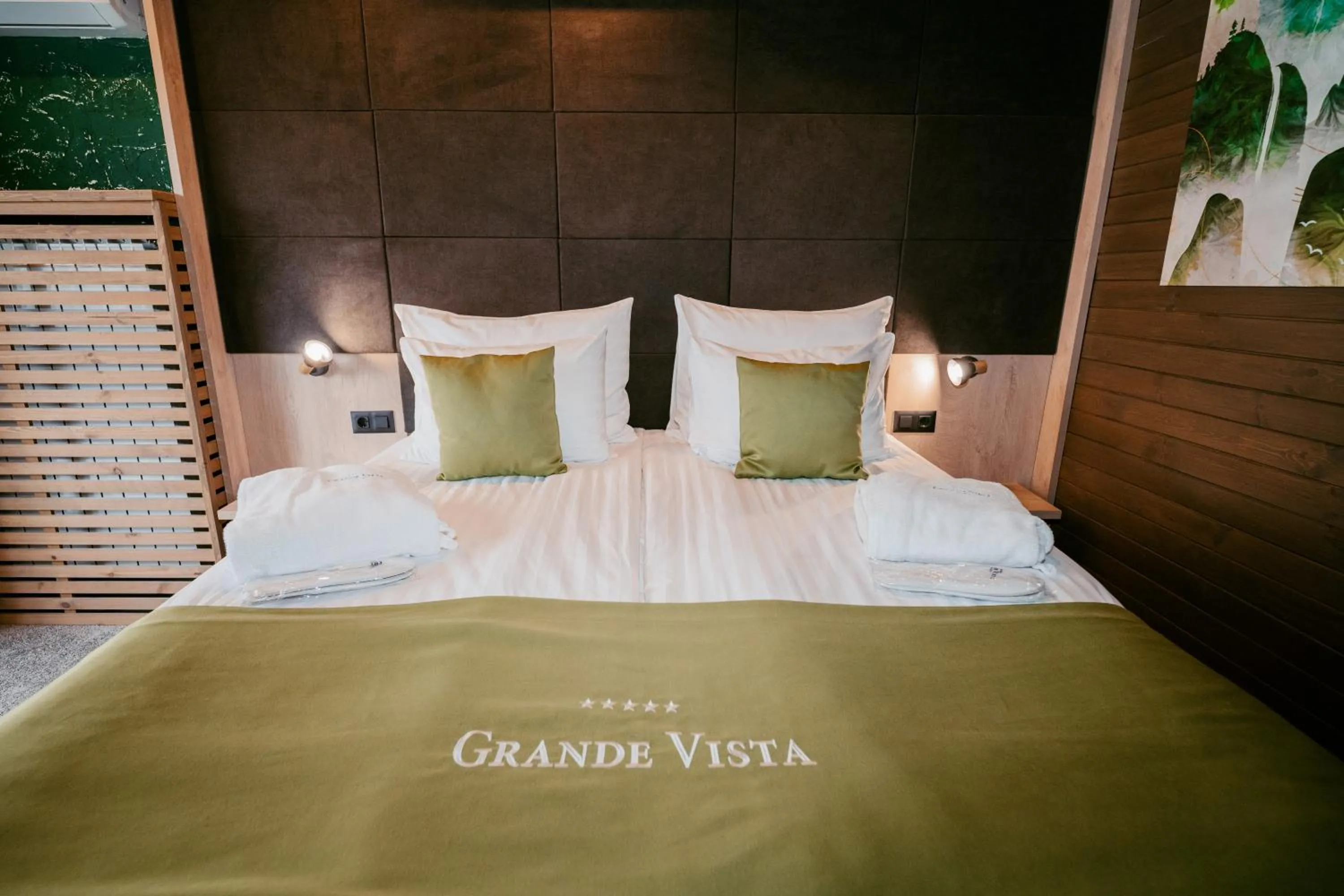 Bed in Grande Vista Resort & Spa