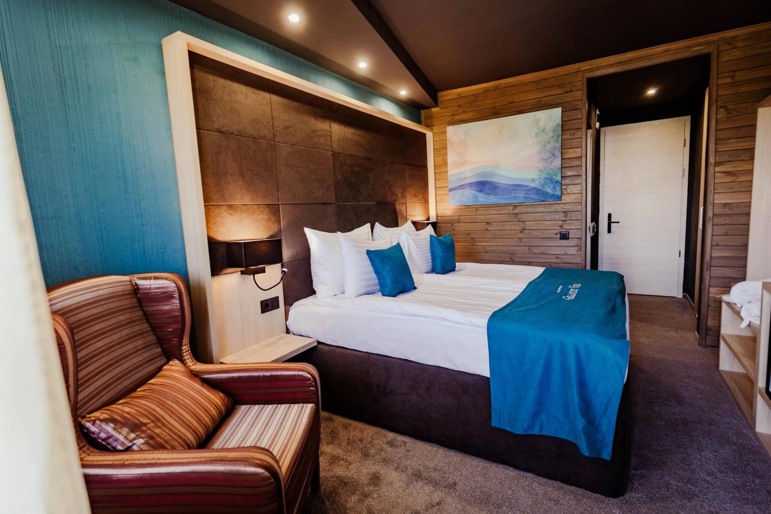 Bed in Grande Vista Resort & Spa
