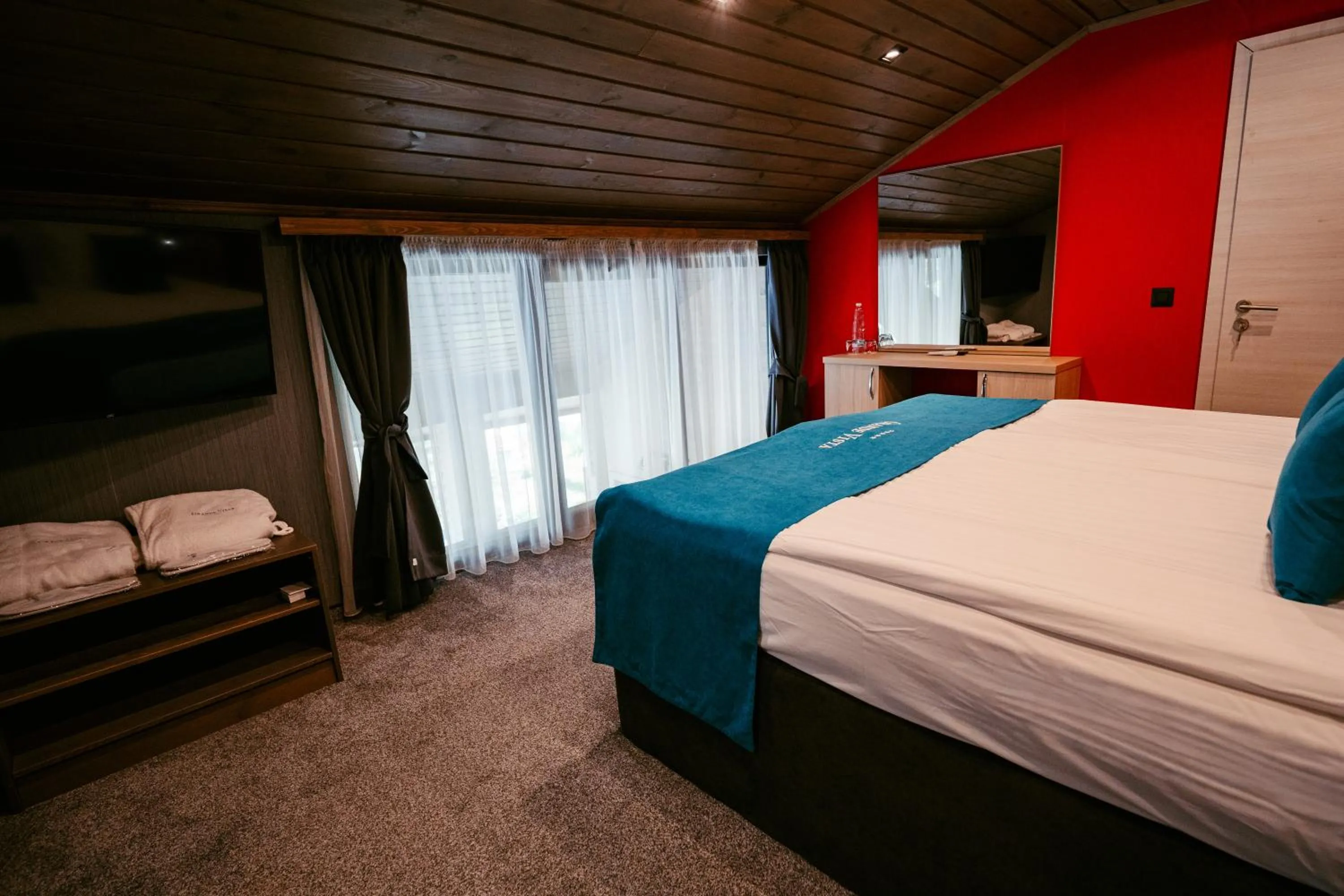 Bed in Grande Vista Resort & Spa
