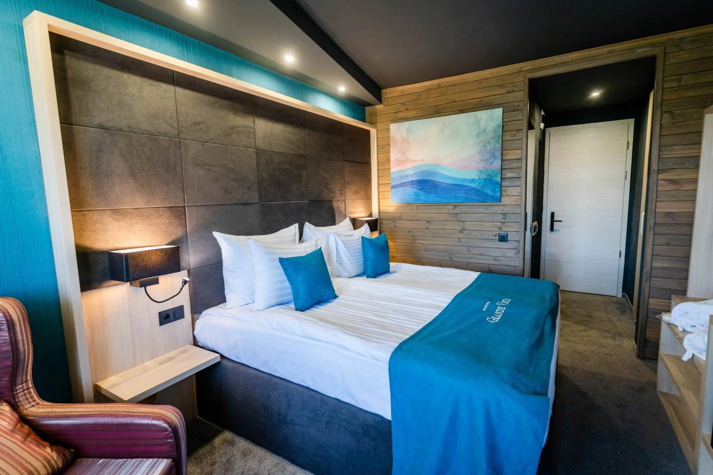 Bed in Grande Vista Resort & Spa