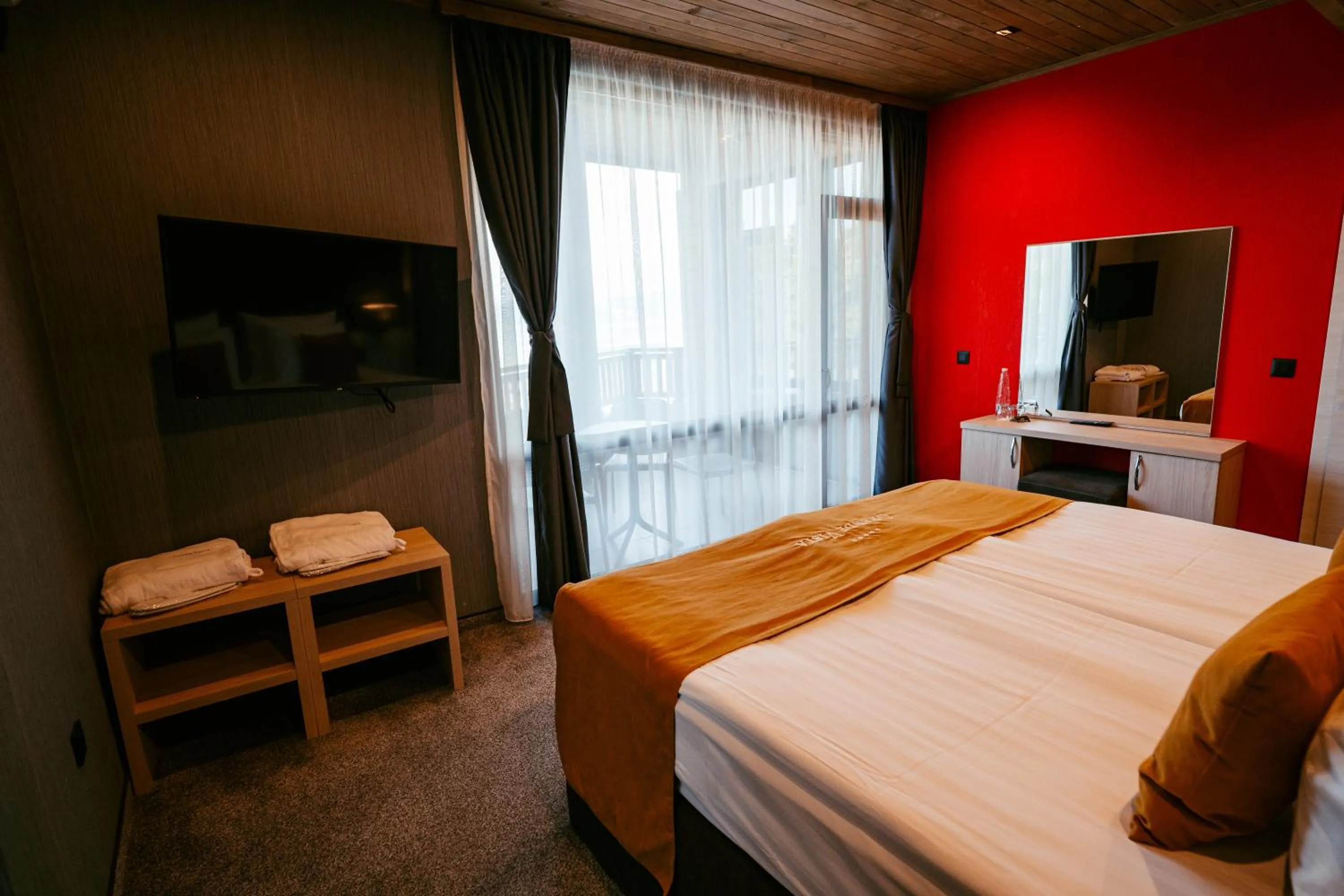 Bed in Grande Vista Resort & Spa