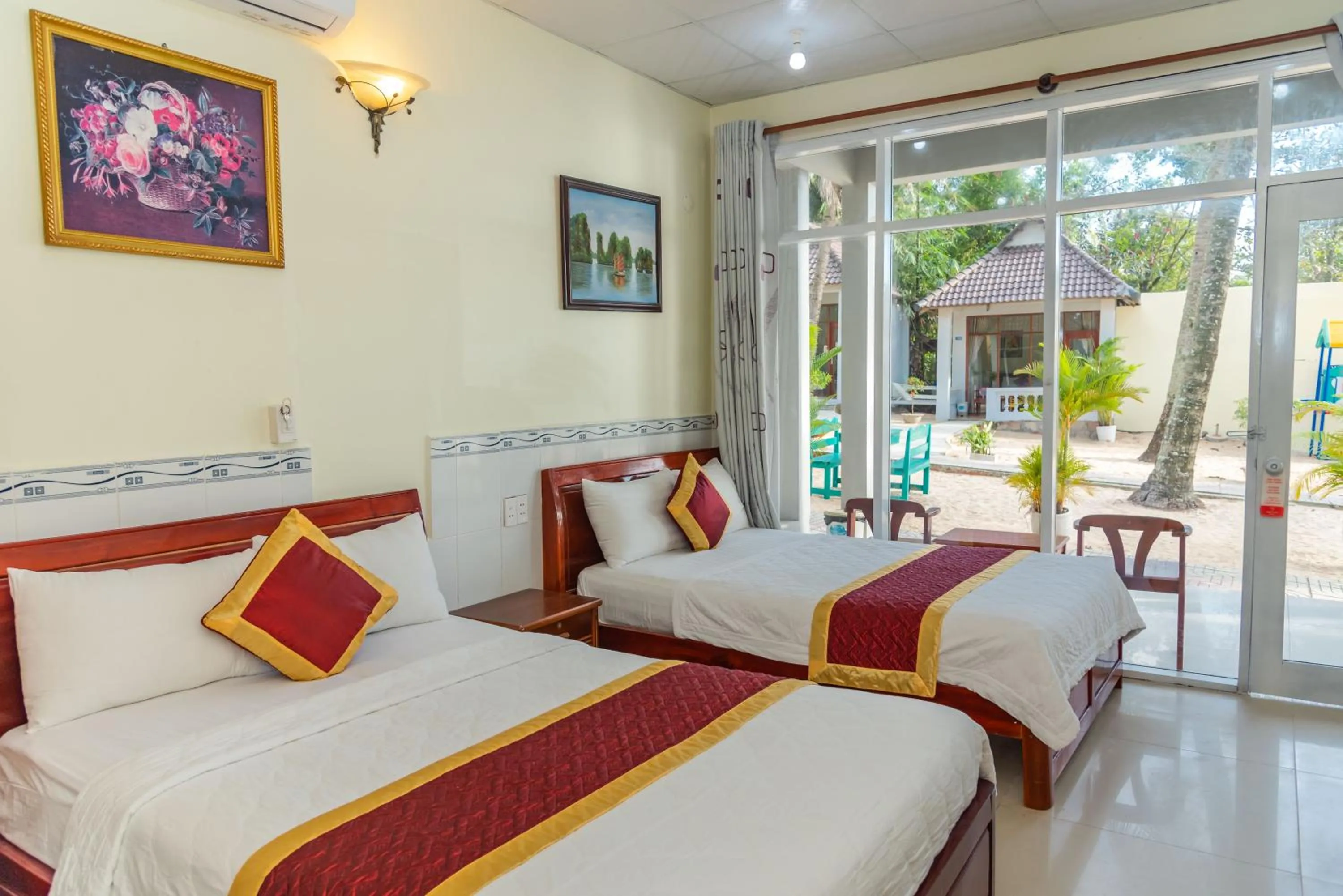 Bed in Nhat Lan Resort
