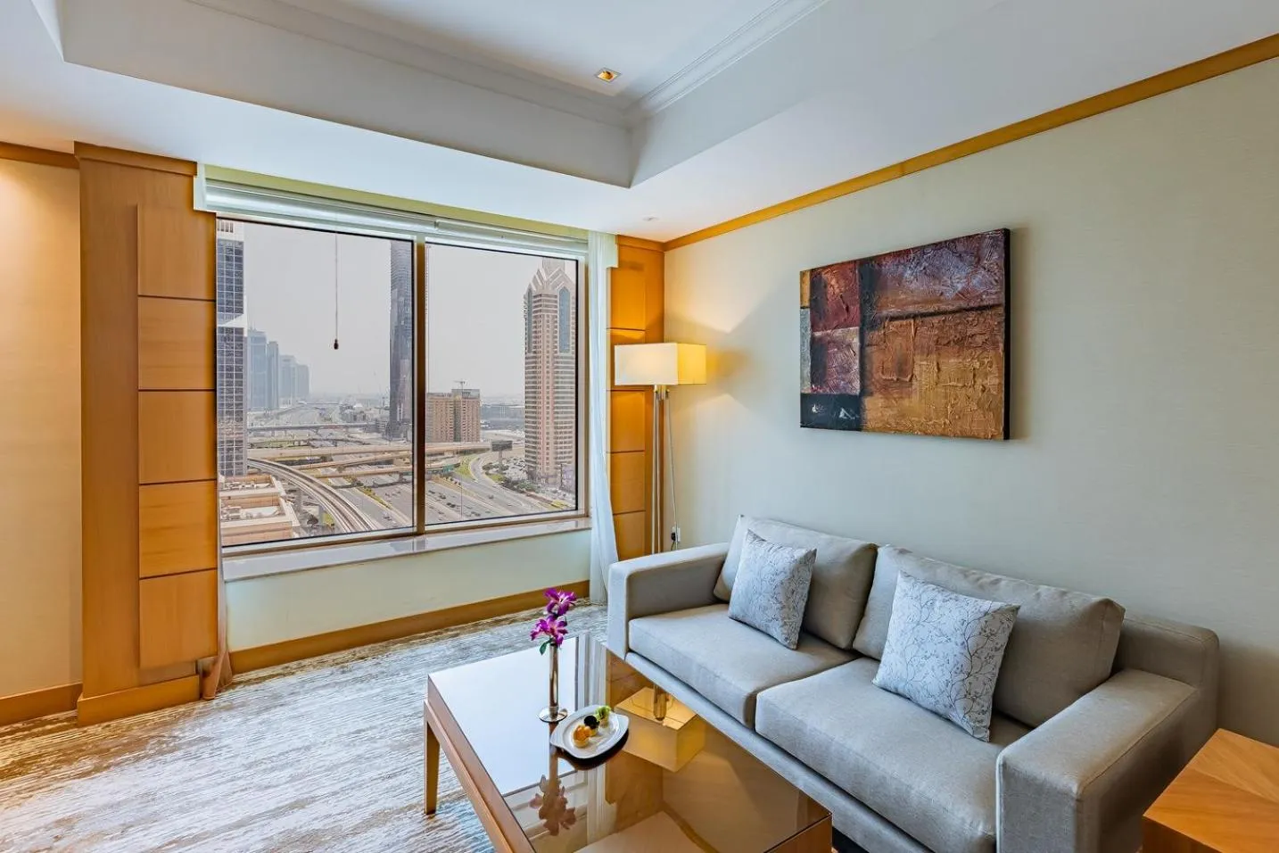 Carlton Downtown Hotel