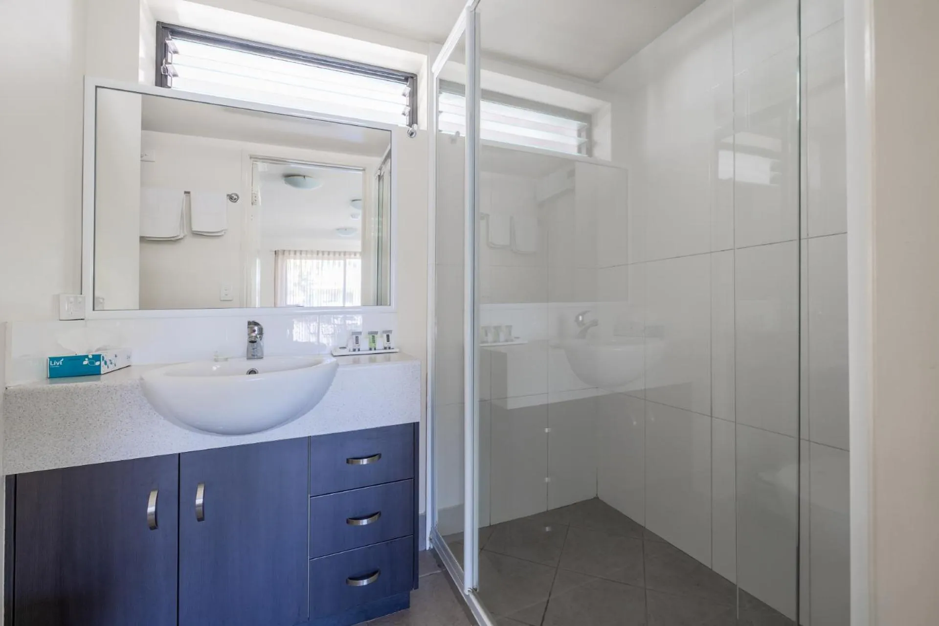 Shower in Dalby Fairway Motor Inn