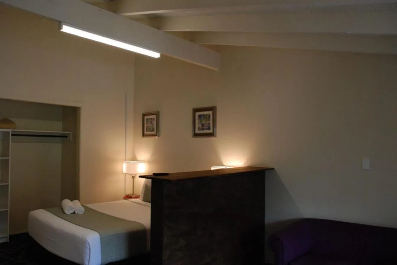 Bedroom, Bed in Aero Auckland Airport